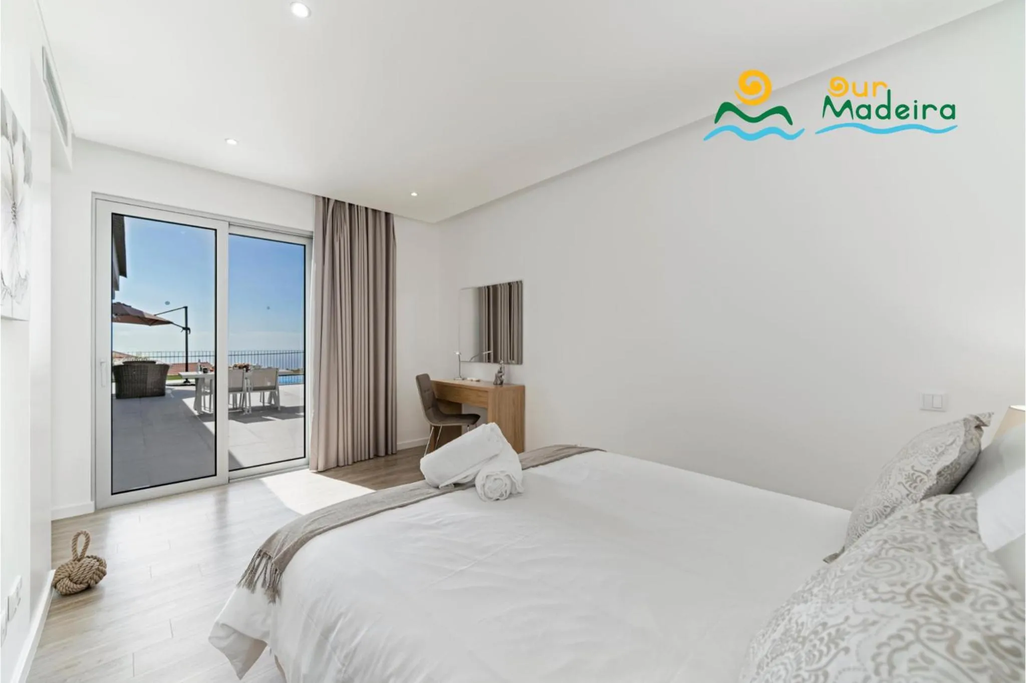Bed in OurMadeira - Calheta Heights
