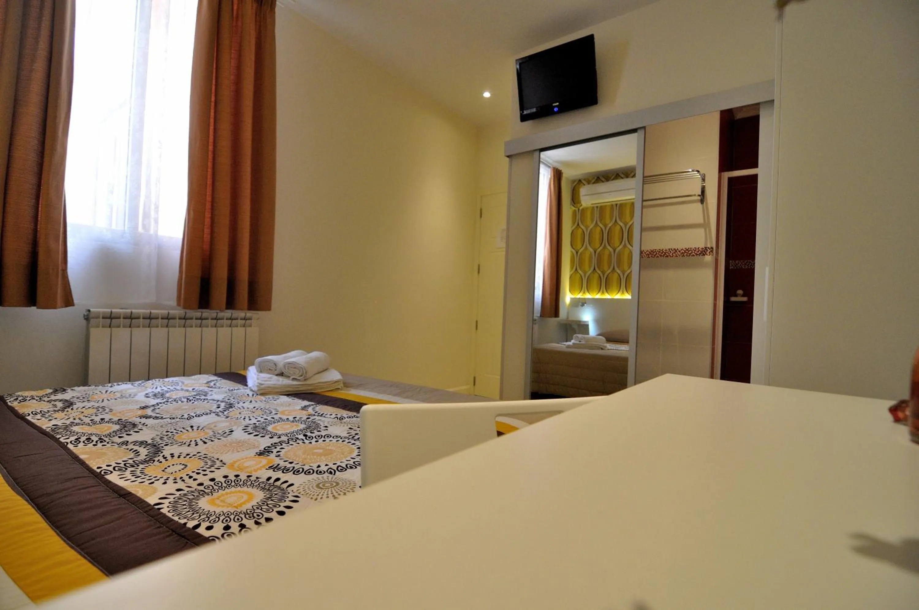 Other in Far Home Plaza Mayor