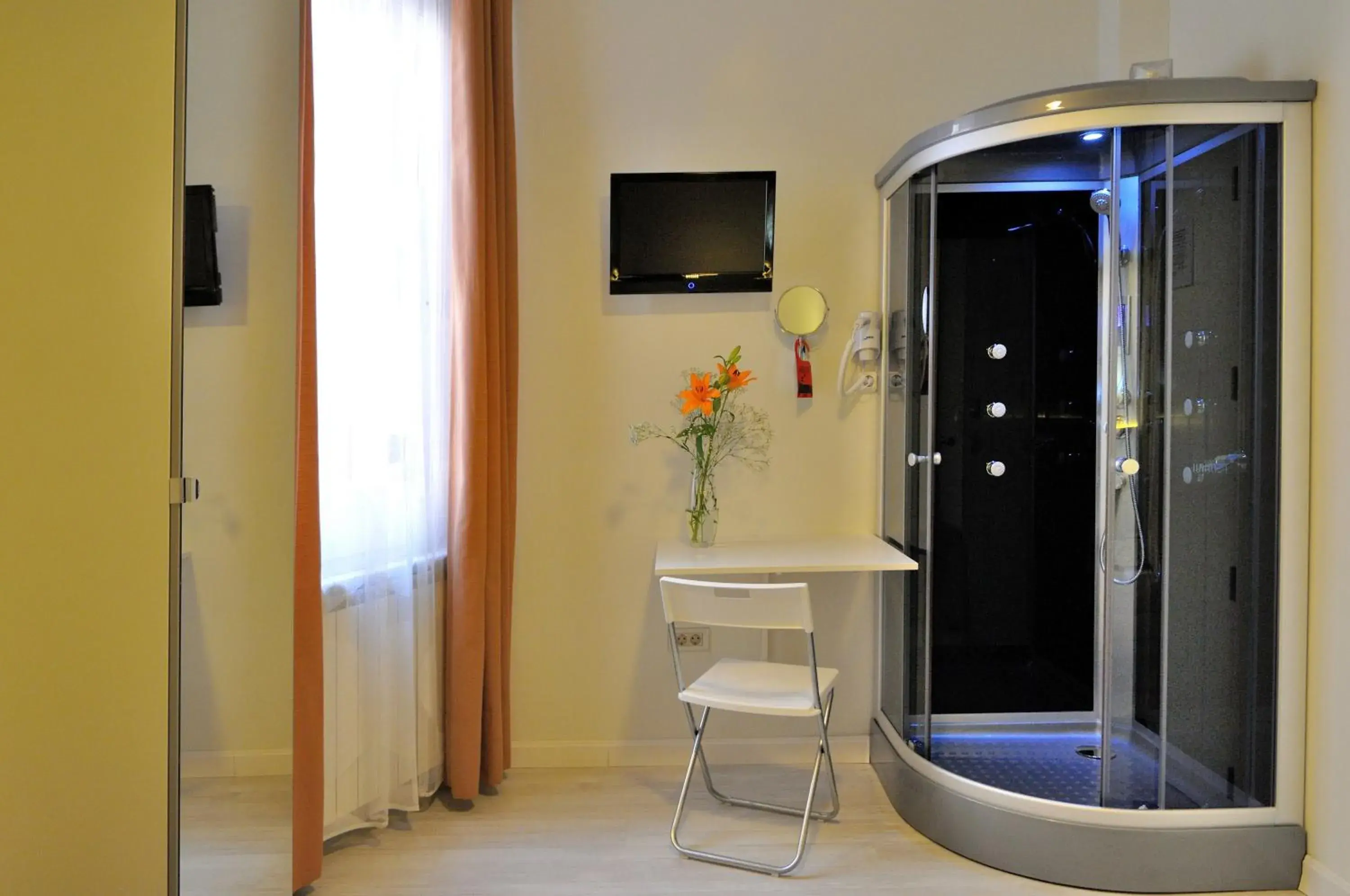 Other in Far Home Plaza Mayor Other in Far Home Plaza Mayor