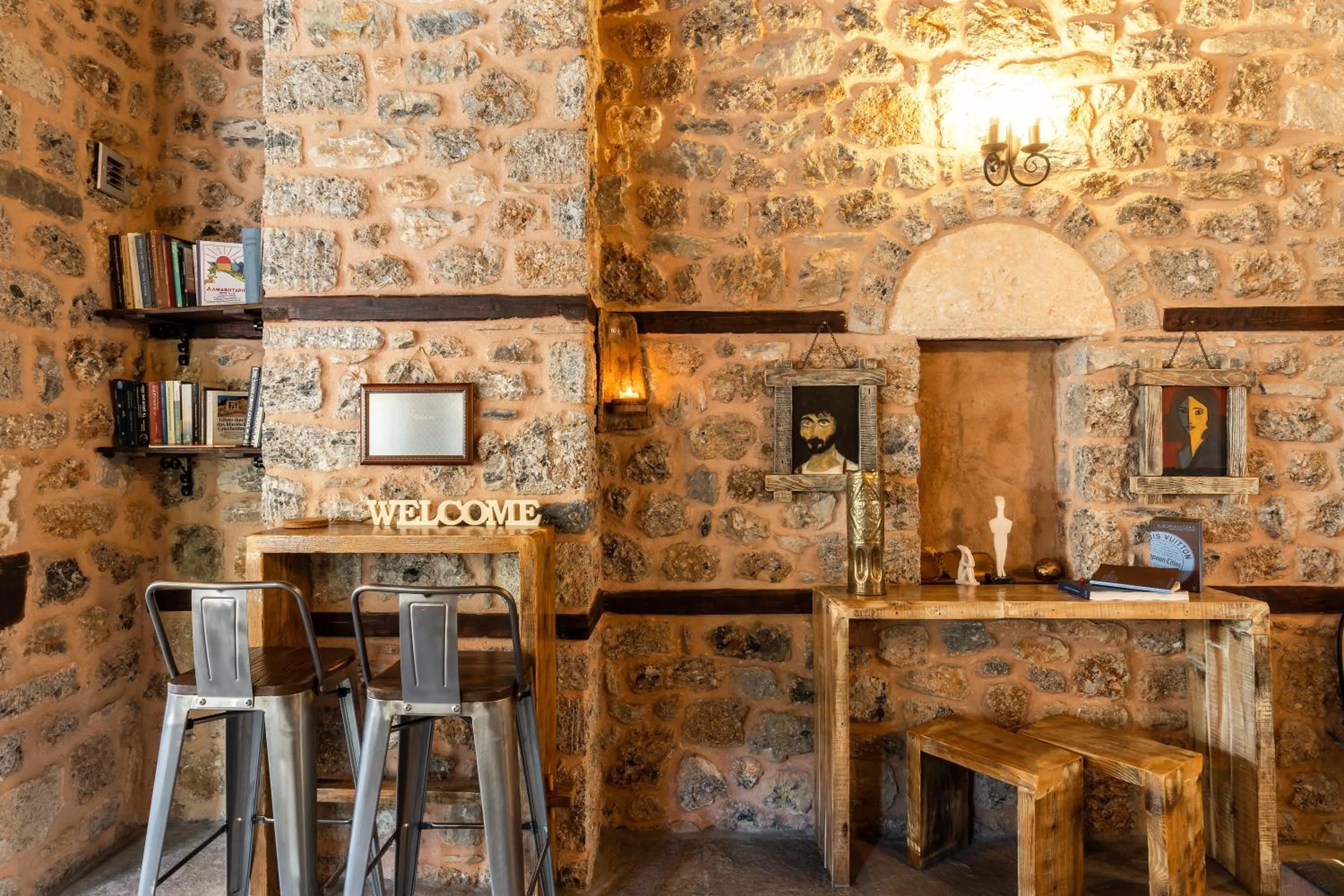 Lounge or bar in Palio Litochoro The Countryside Lodge