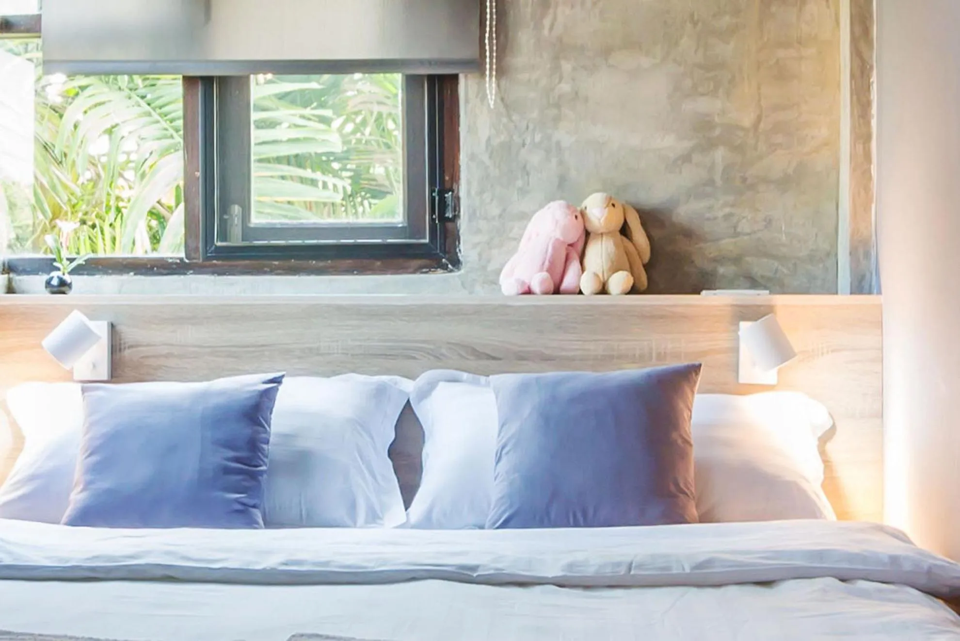 Bed in To Bed Poshtel