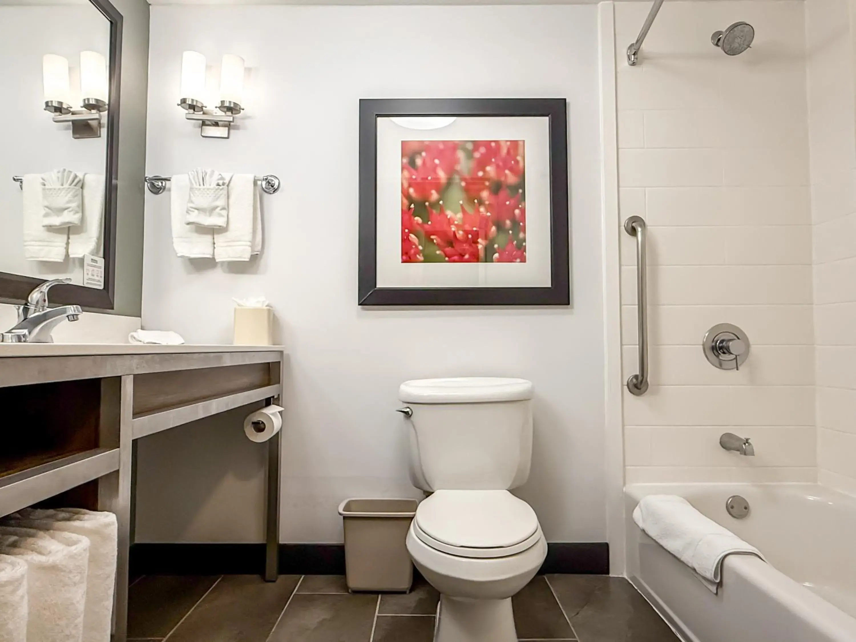Bathroom in Hilton Garden Inn Gilroy Bathroom in Hilton Garden Inn Gilroy