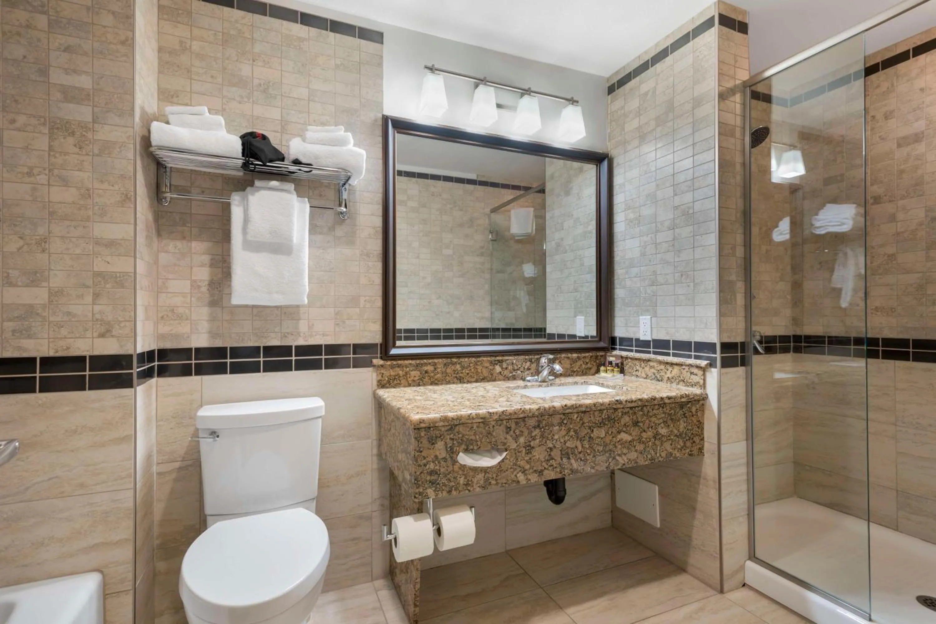 Bathroom in Best Western Plus Fernie Mountain Lodge