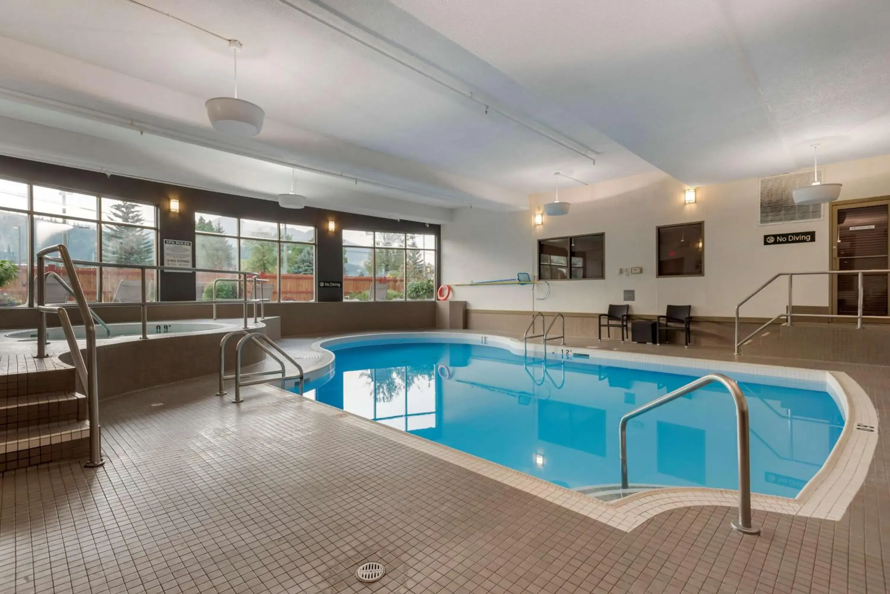 Pool view in Best Western Plus Fernie Mountain Lodge Pool view in Best Western Plus Fernie Mountain Lodge
