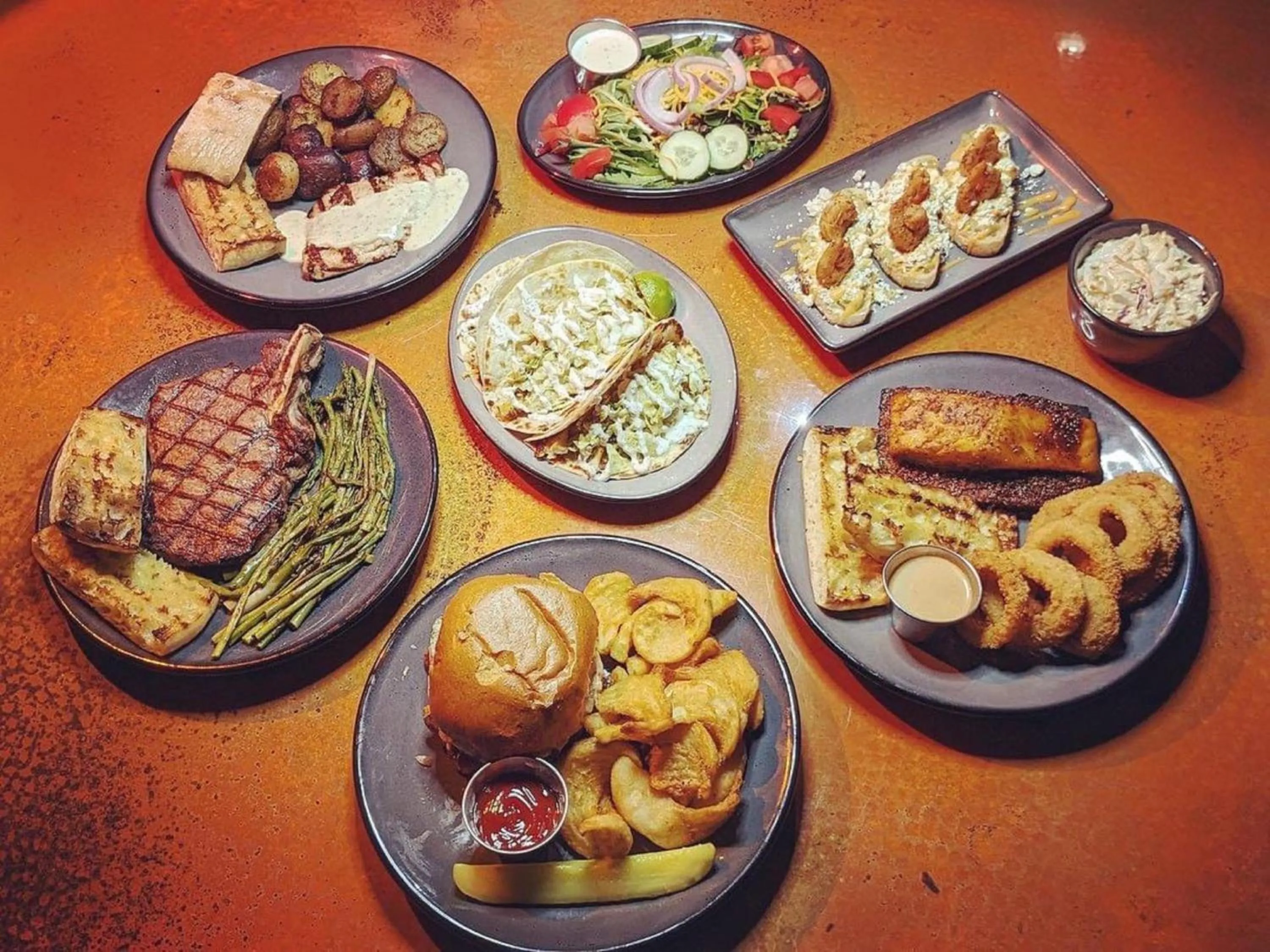 Restaurant/places to eat in Holiday Inn Cleveland Northeast - Mentor by IHG