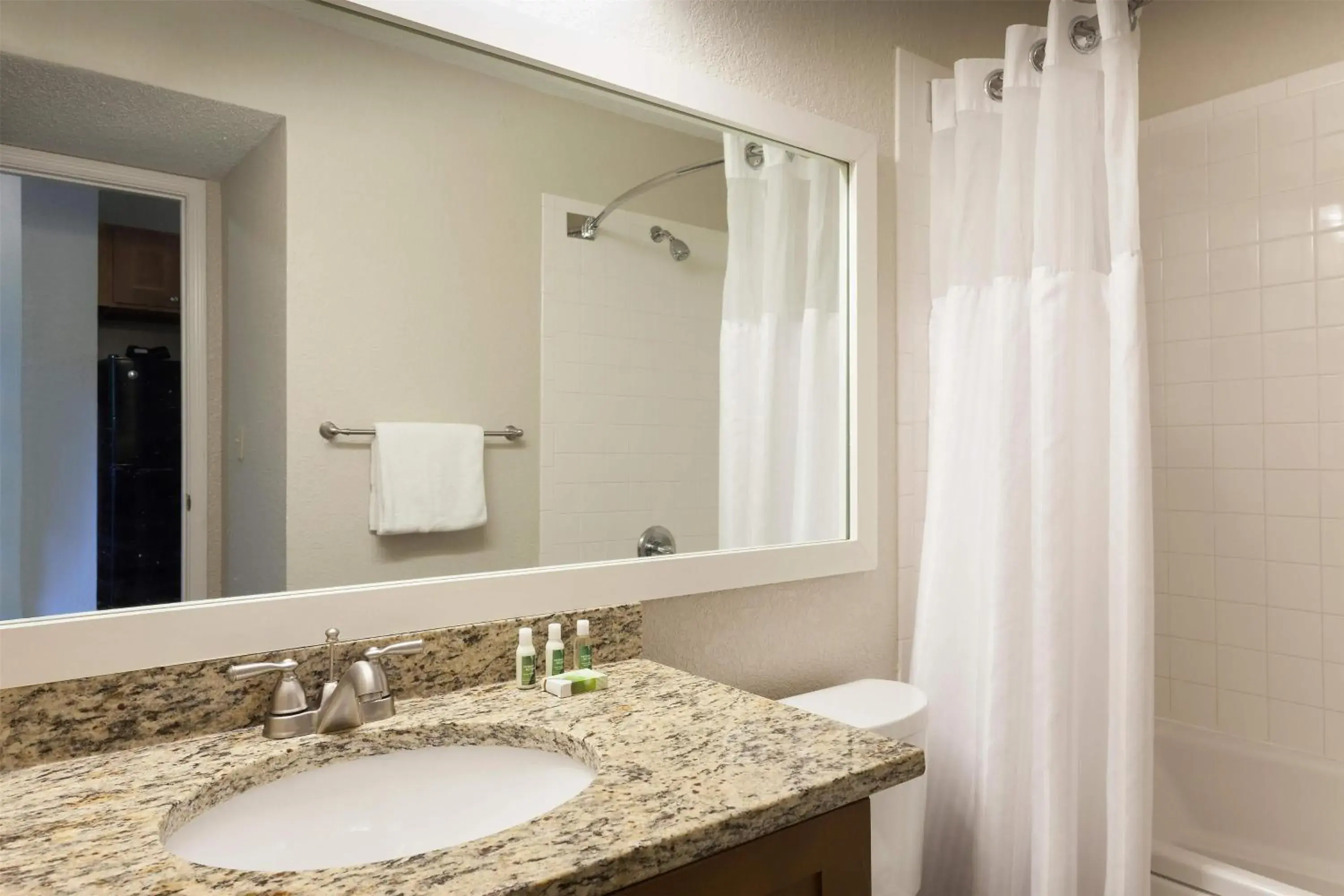 One-Bedroom King or Queen Suite with Balcony in Hilton Vacation Club MountainLoft Gatlinburg One-Bedroom King or Queen Suite with Balcony in Hilton Vacation Club MountainLoft Gatlinburg