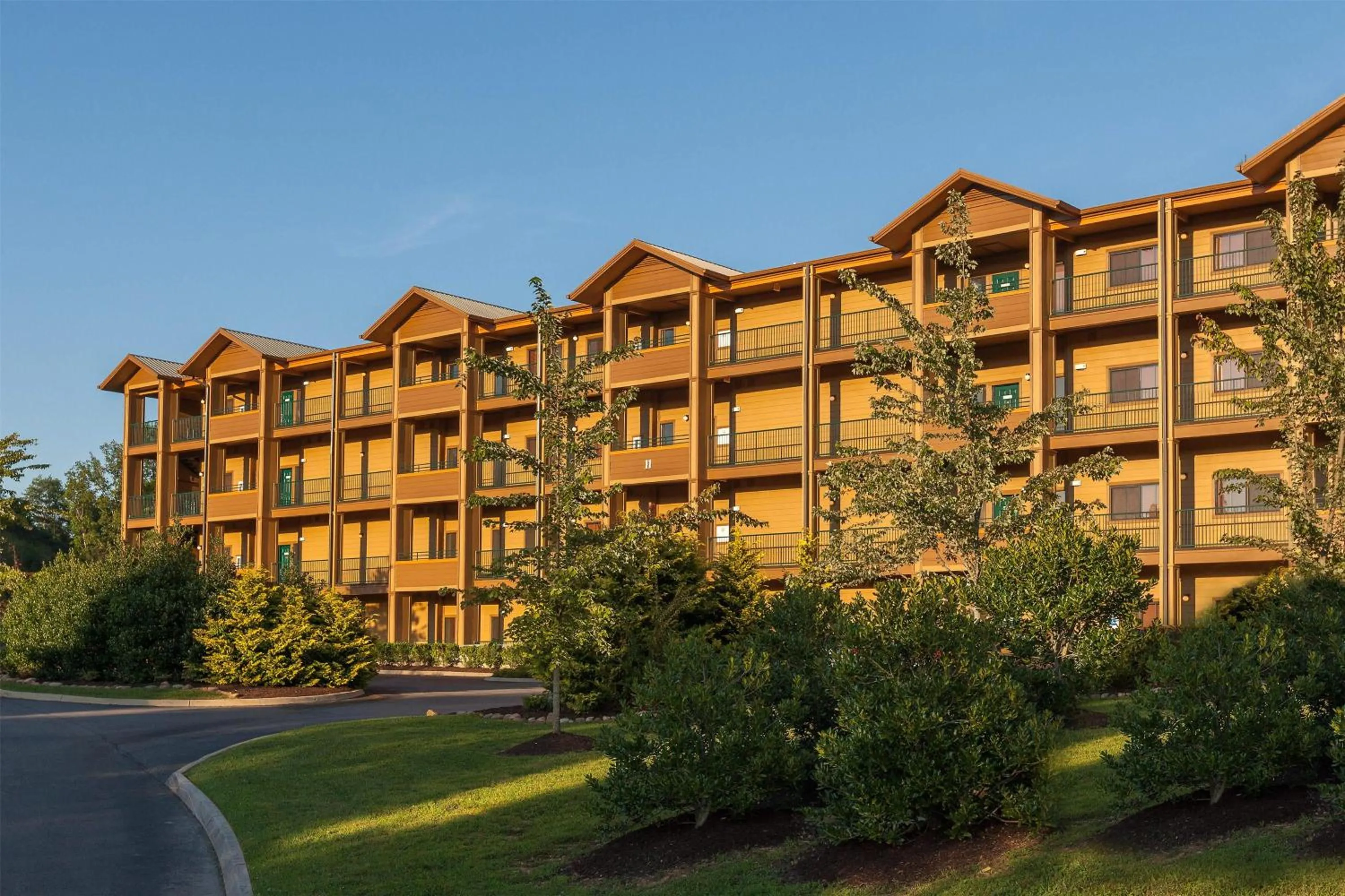 Property building in Hilton Vacation Club MountainLoft Gatlinburg