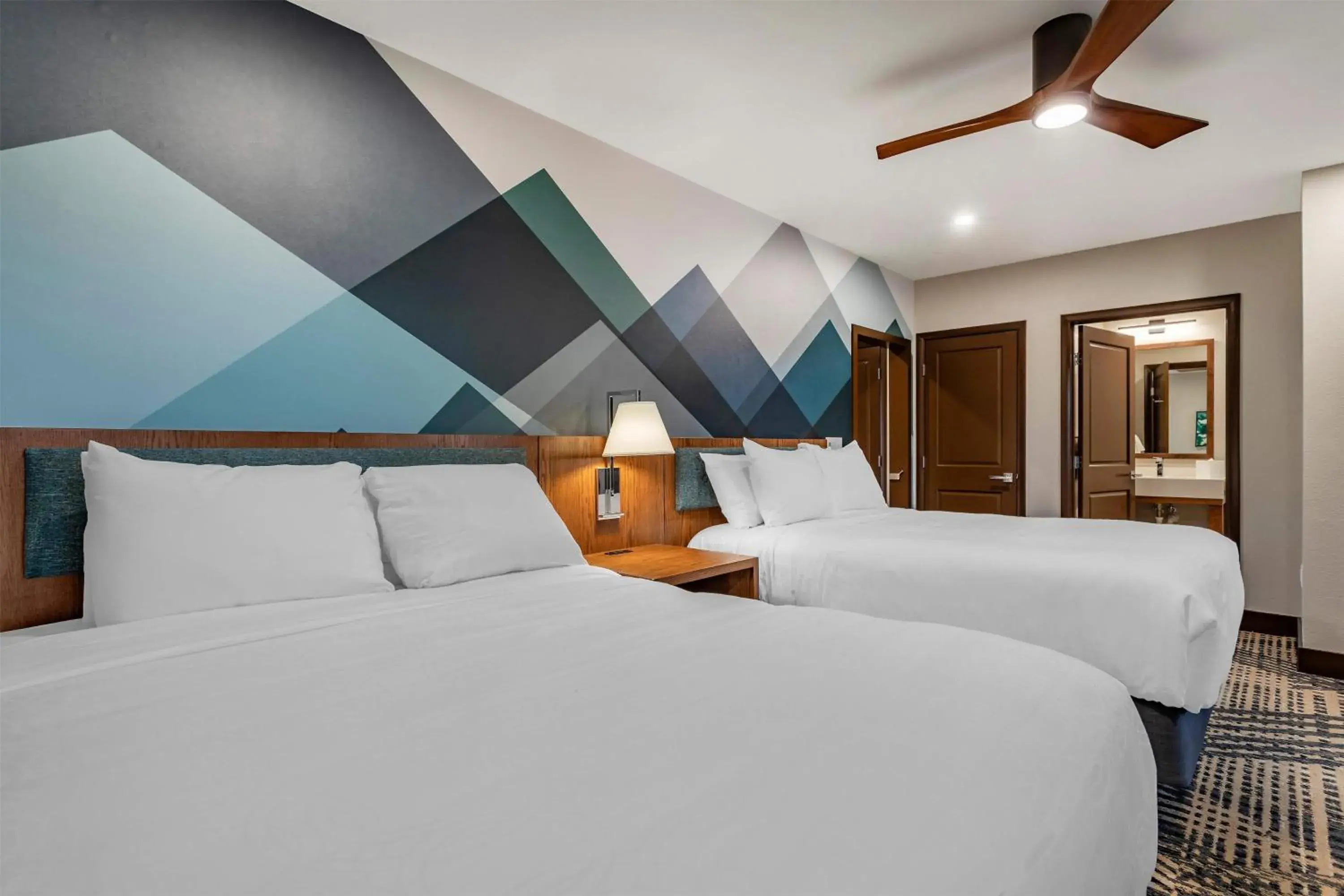 Bed in Hilton Vacation Club MountainLoft Gatlinburg Bed in Hilton Vacation Club MountainLoft Gatlinburg