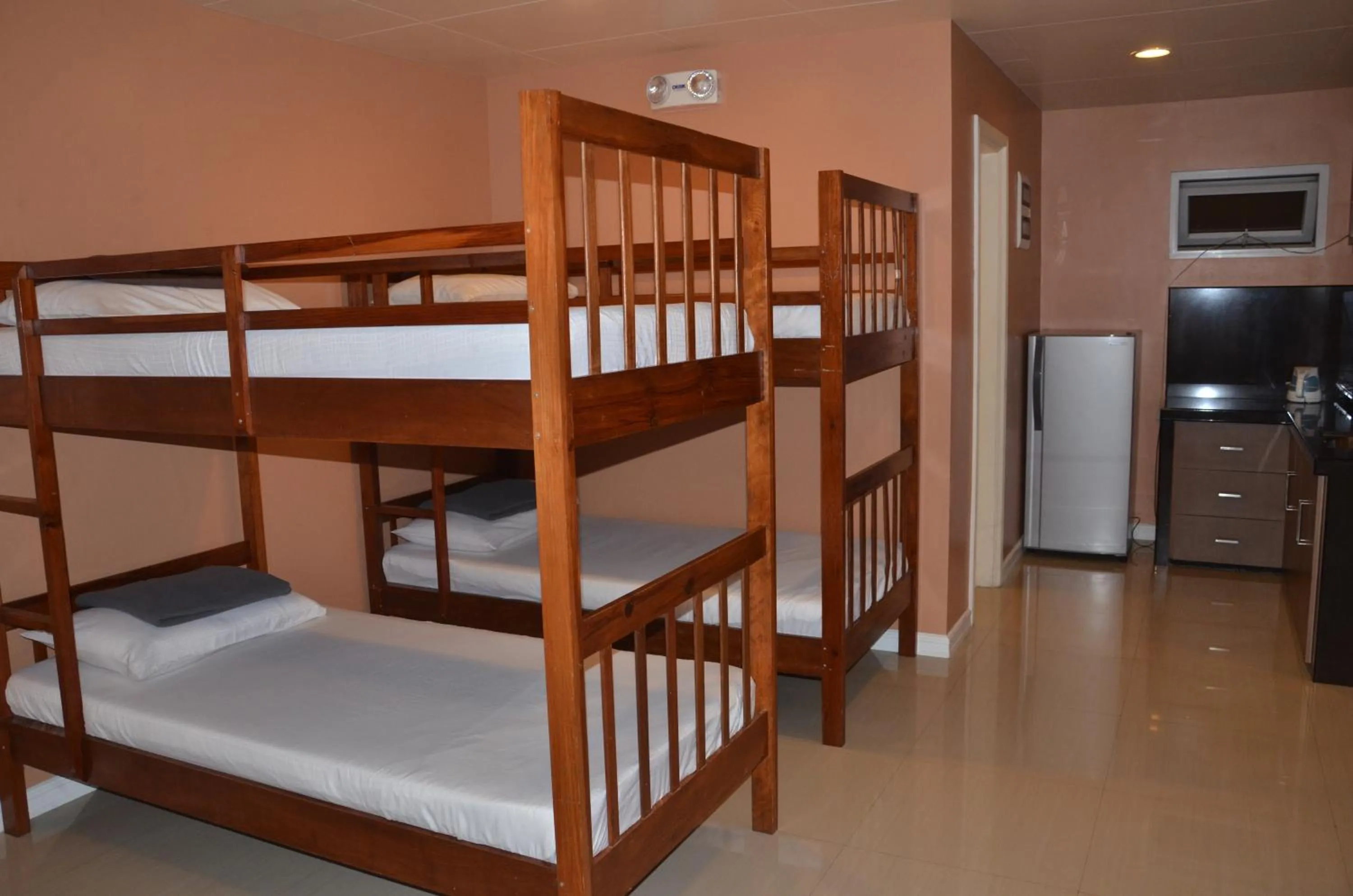 Kitchen or kitchenette, Bed in RL Veranda Suite