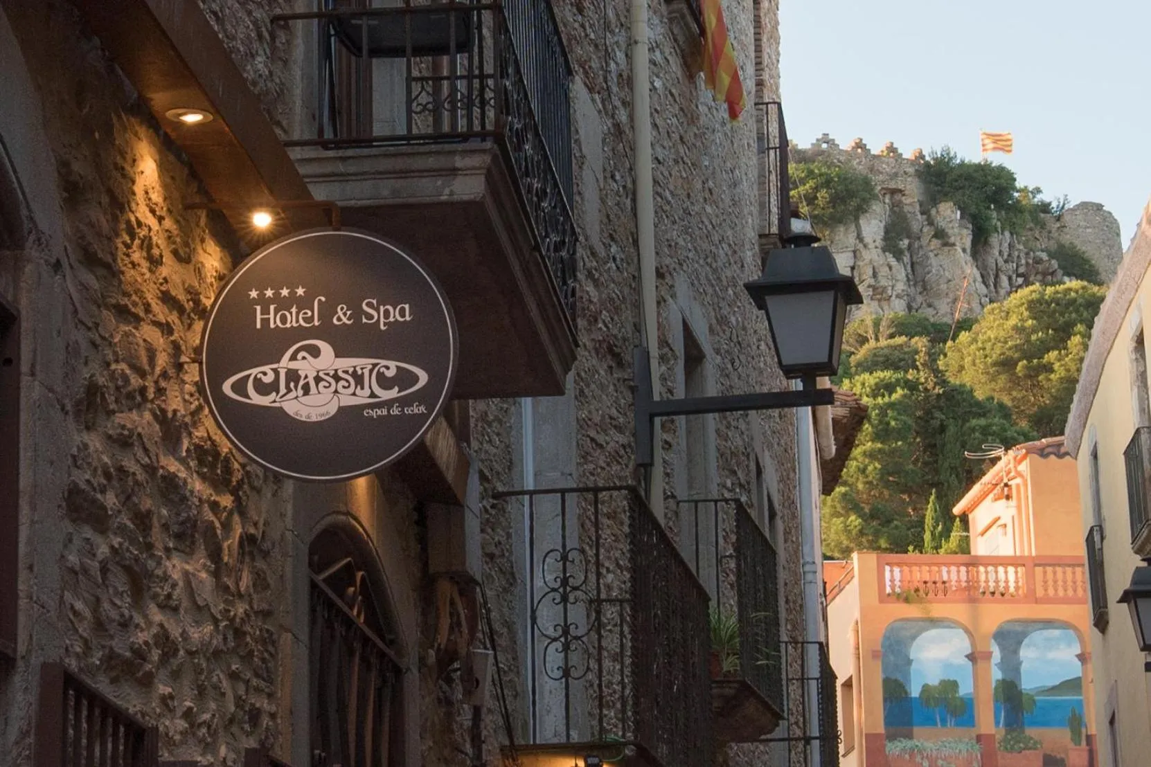 Facade/entrance in Hotel-Spa Classic Begur