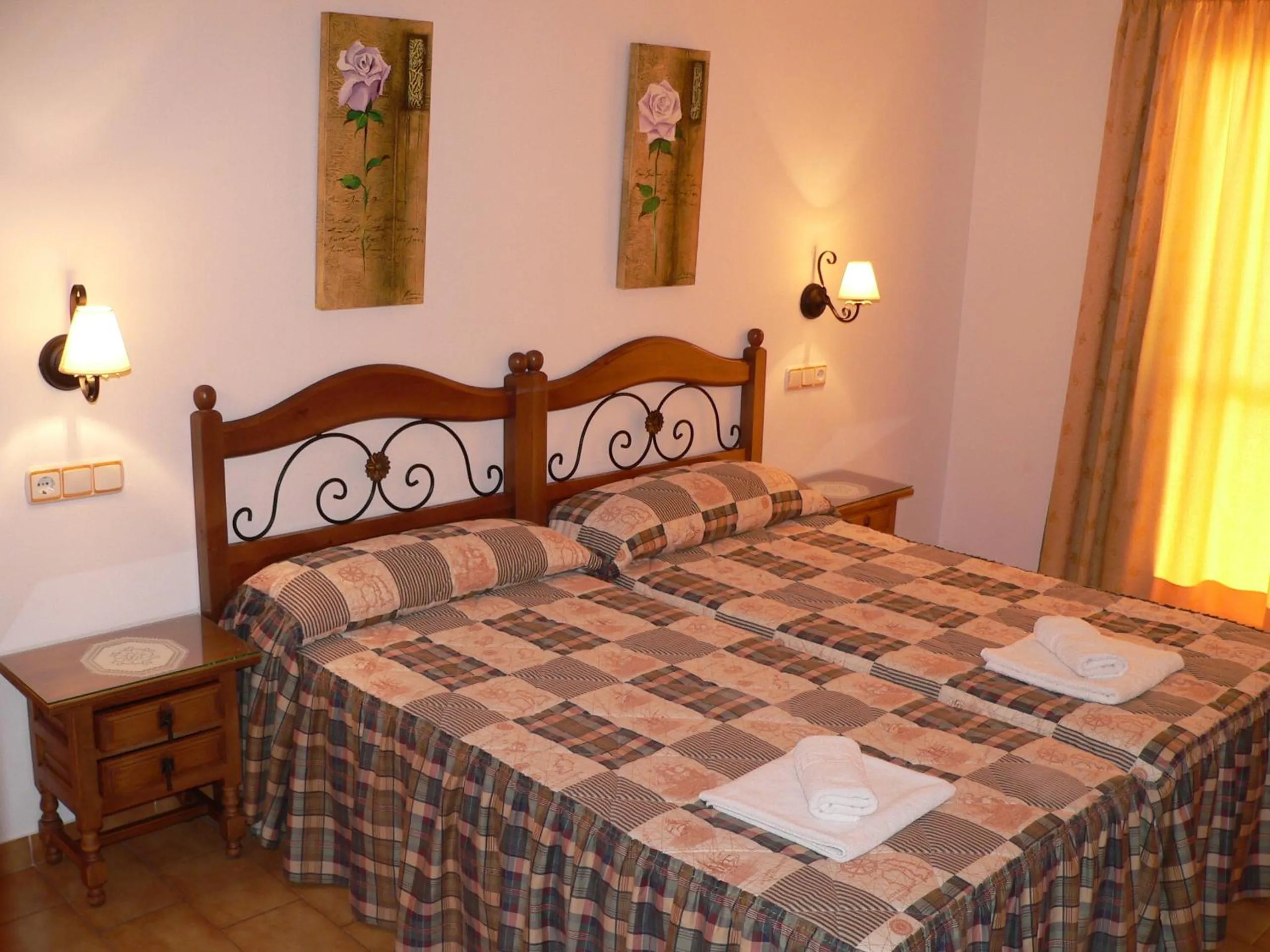 Bedroom, Bed in Apartamentos Casanova