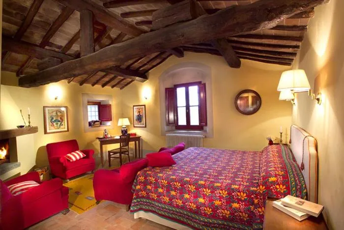 Bed in La Veronica Exclusive Chianti Resort