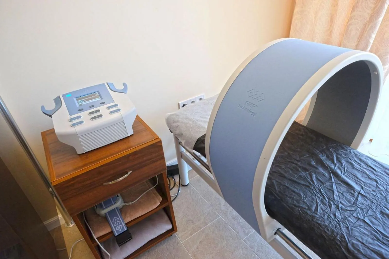 Bed in Paradise Hotel & Relax Center