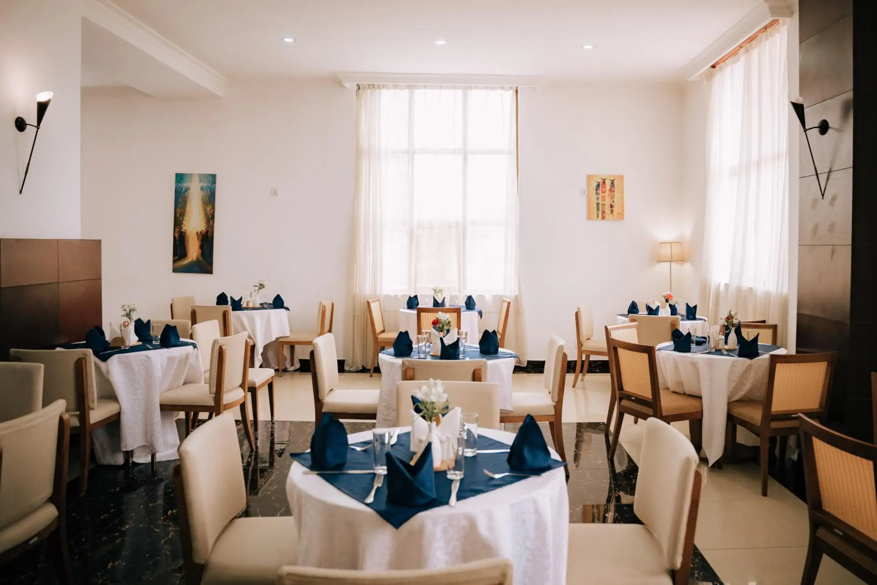 Restaurant/places to eat in Tolip Olympia Hotel Restaurant/places to eat in Tolip Olympia Hotel