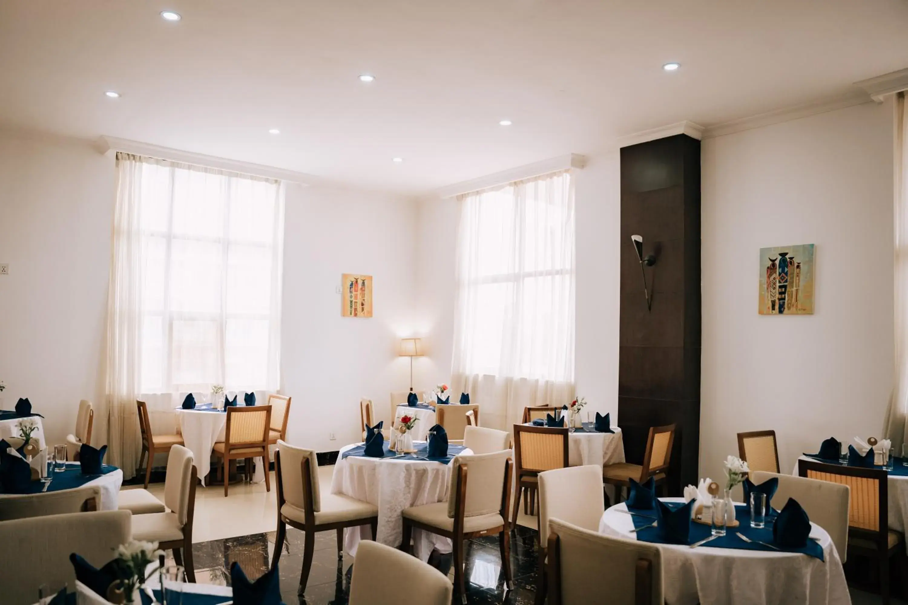 Restaurant/places to eat in Tolip Olympia Hotel Restaurant/places to eat in Tolip Olympia Hotel