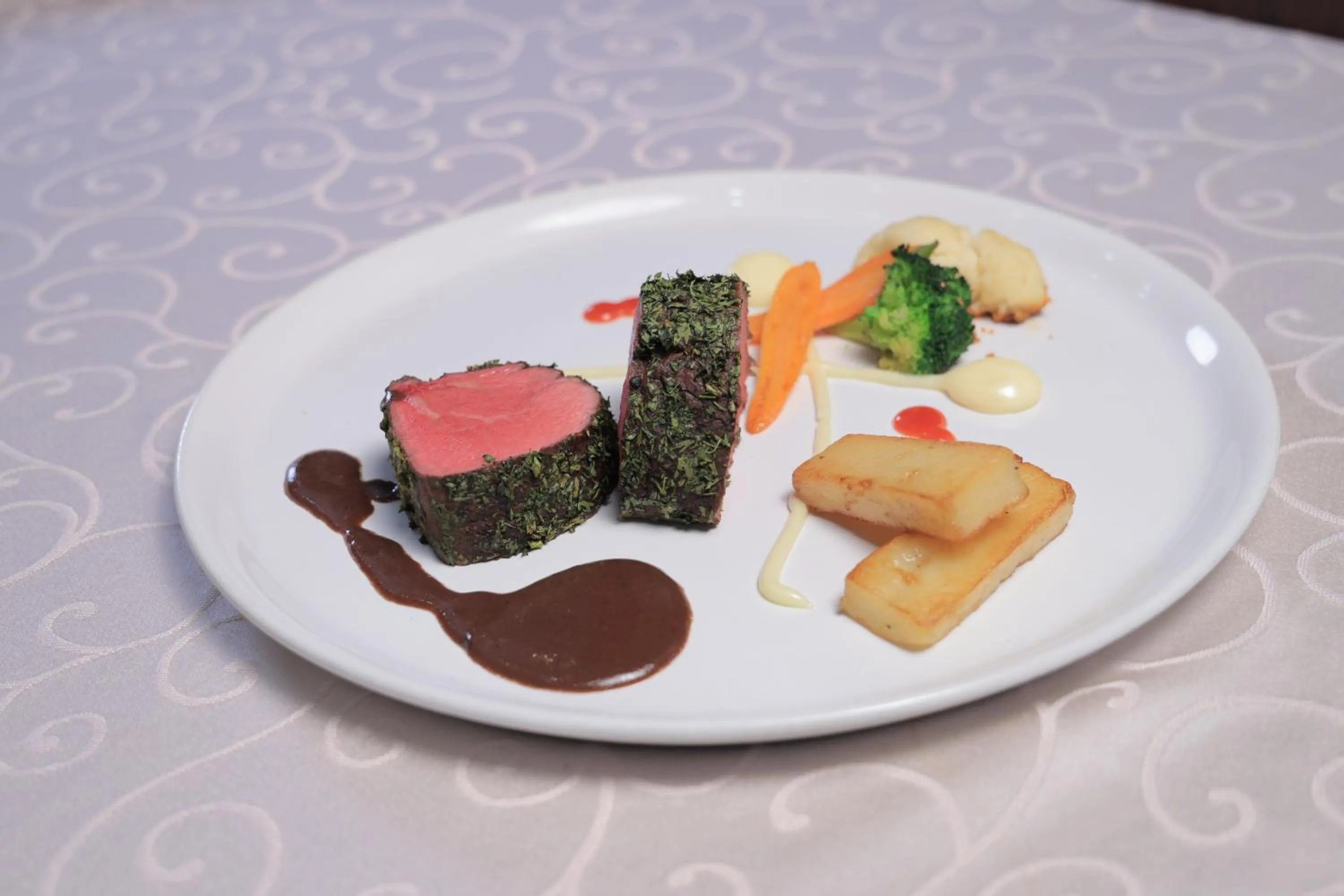 Restaurant/places to eat in Tolip Olympia Hotel