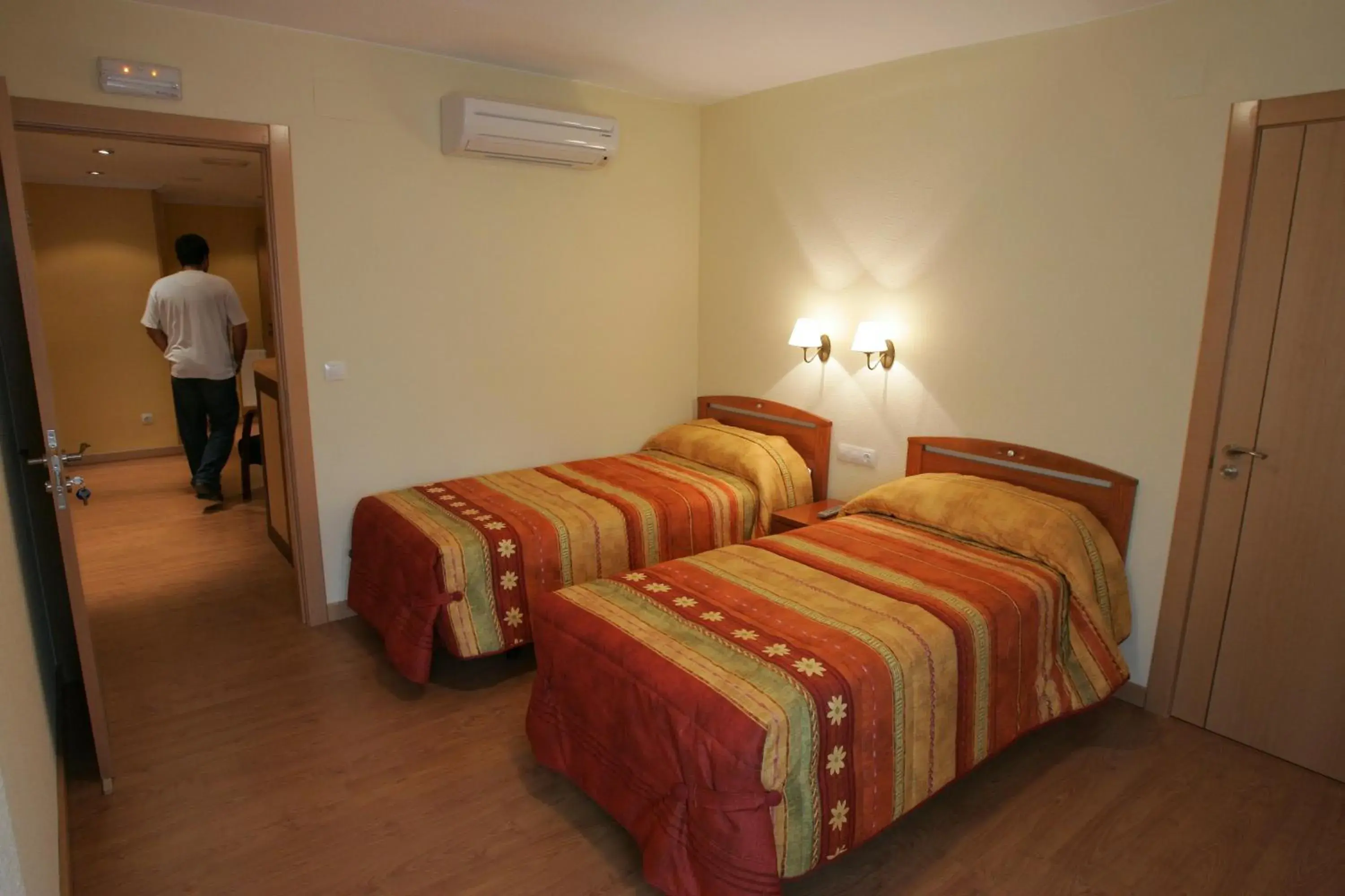 Twin Room in Hostal Hispanico II Twin Room in Hostal Hispanico II
