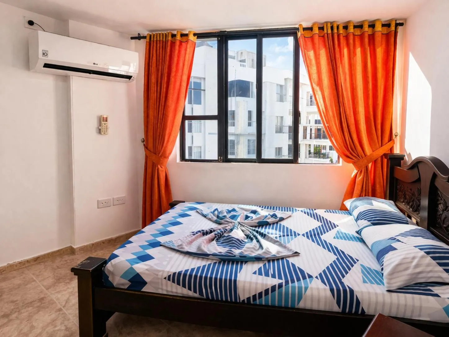 Bedroom, Bed in El Velero Apartamentos By DANP