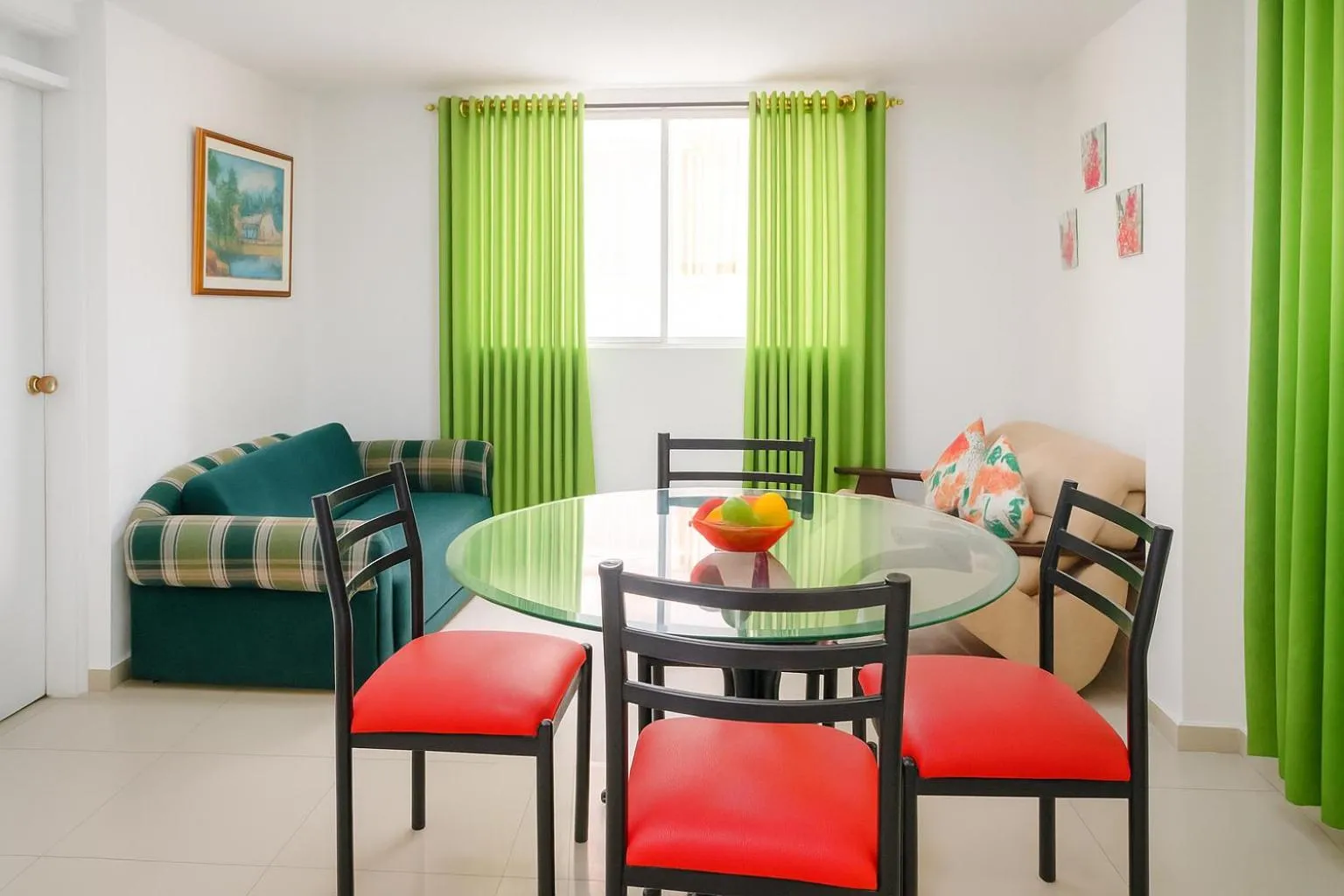 Living room, Bed in El Velero Apartamentos By DANP