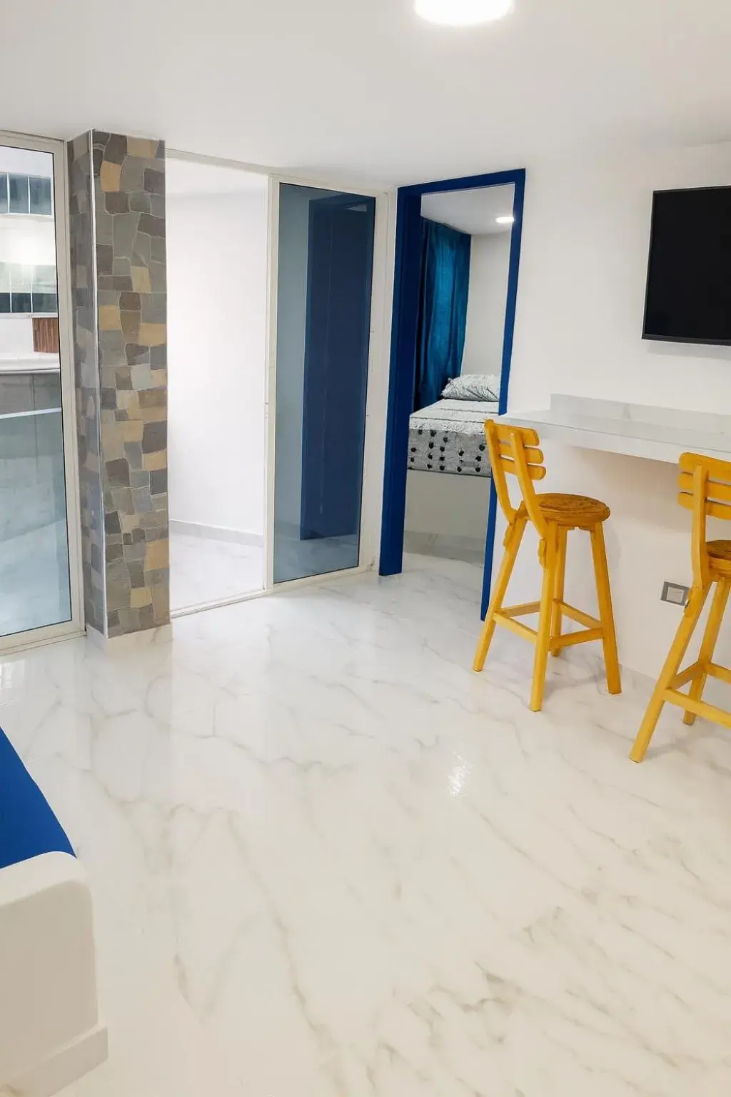 Two-Bedroom Deluxe Apartment with Balcony in El Velero Apartamentos By DANP Two-Bedroom Deluxe Apartment with Balcony in El Velero Apartamentos By DANP