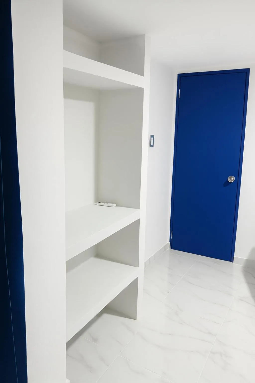 wardrobe in El Velero Apartamentos By DANP