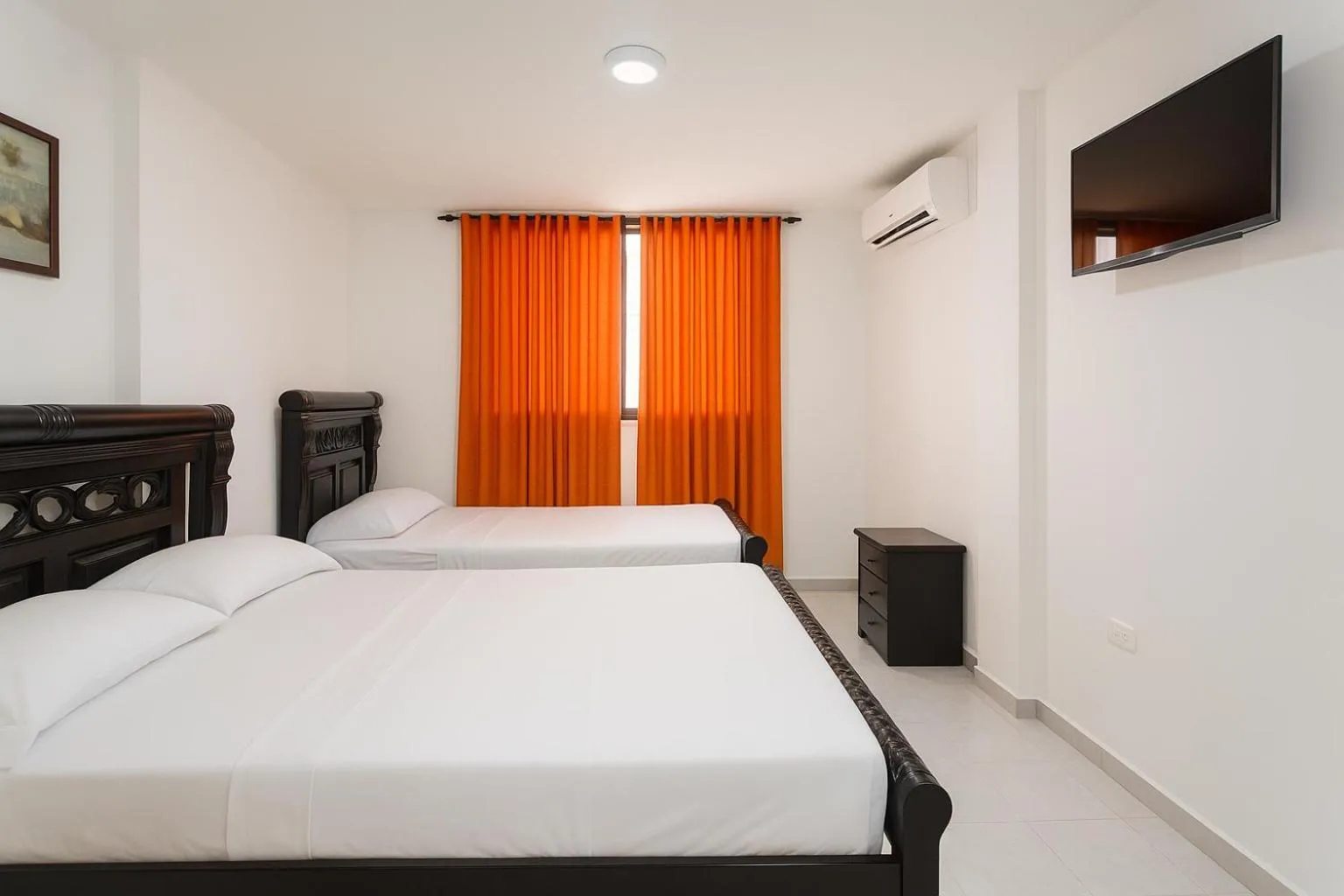 TV and multimedia, Bed in El Velero Apartamentos By DANP