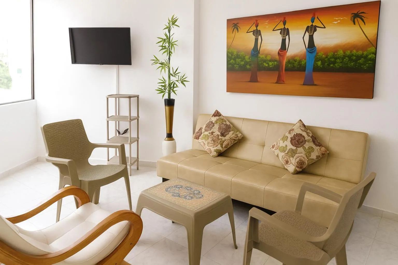 TV and multimedia in El Velero Apartamentos By DANP