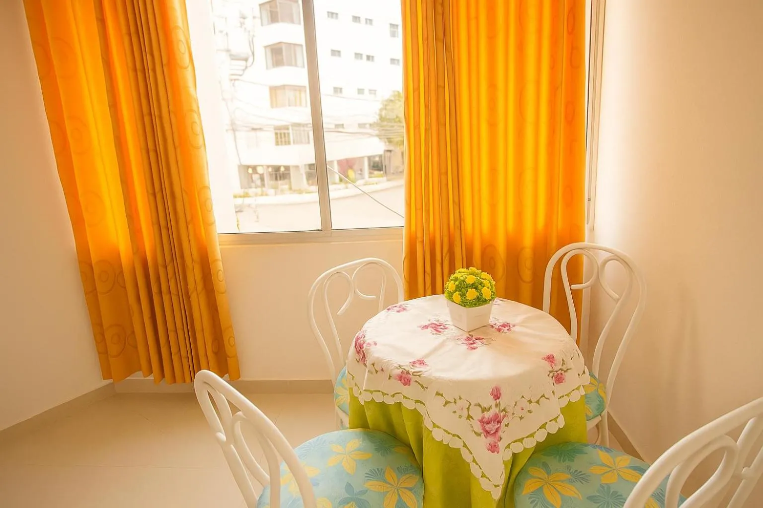 Dining area in El Velero Apartamentos By DANP