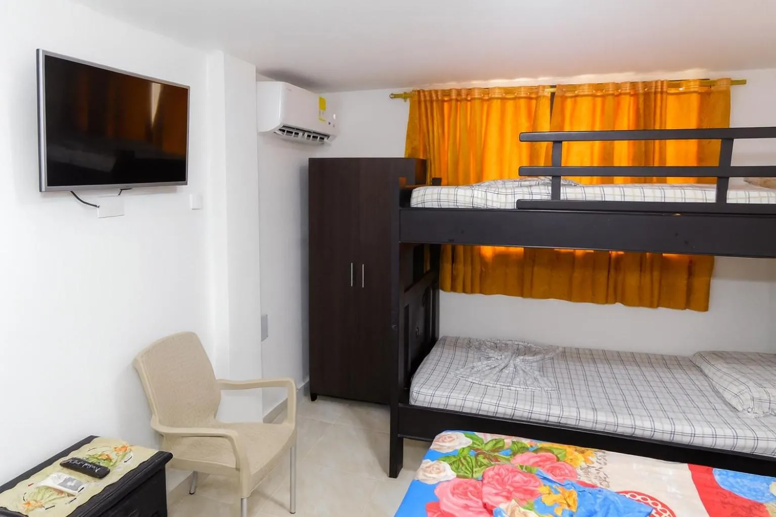 Bedroom, Bed in El Velero Apartamentos By DANP