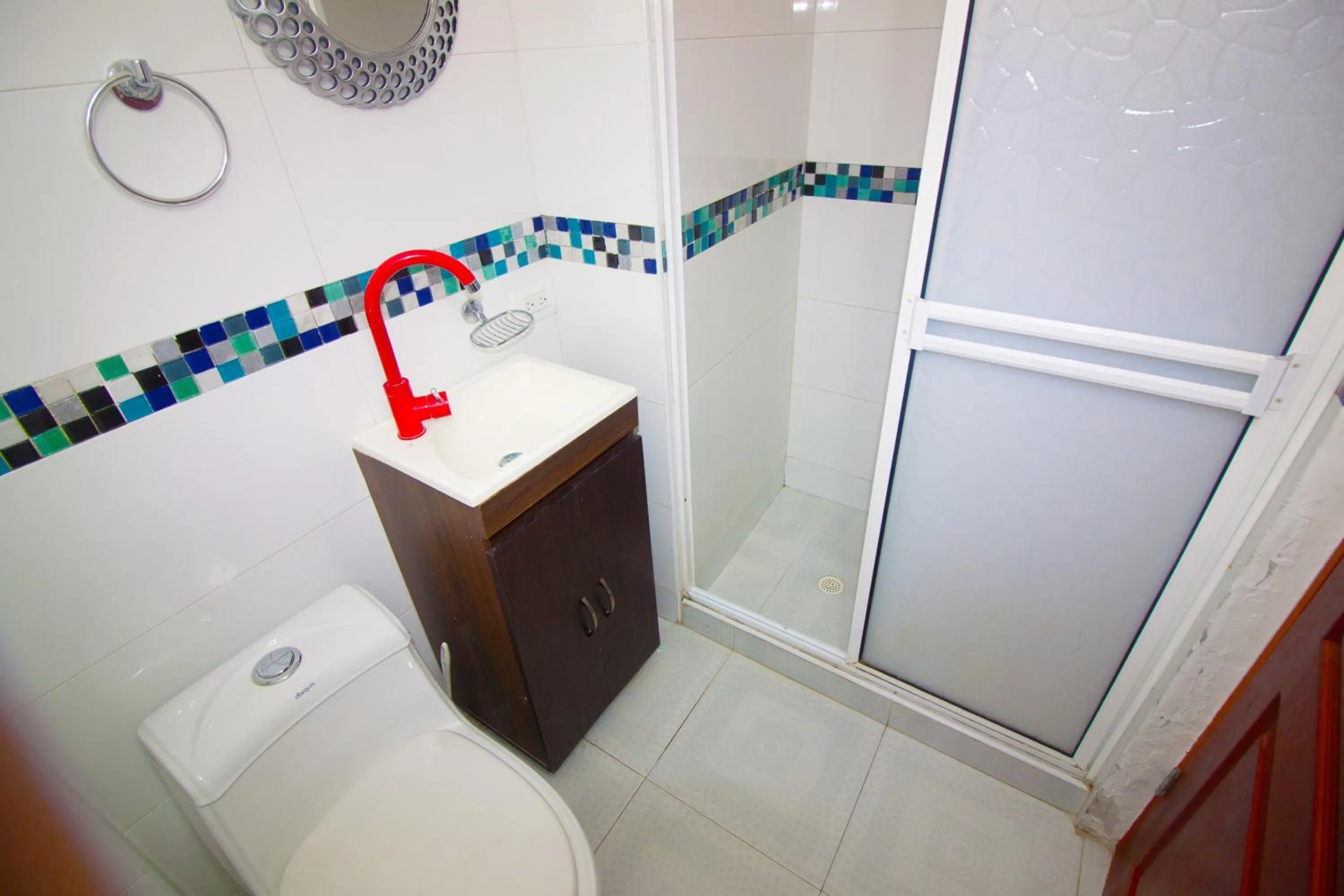 Toilet in El Velero Apartamentos By DANP