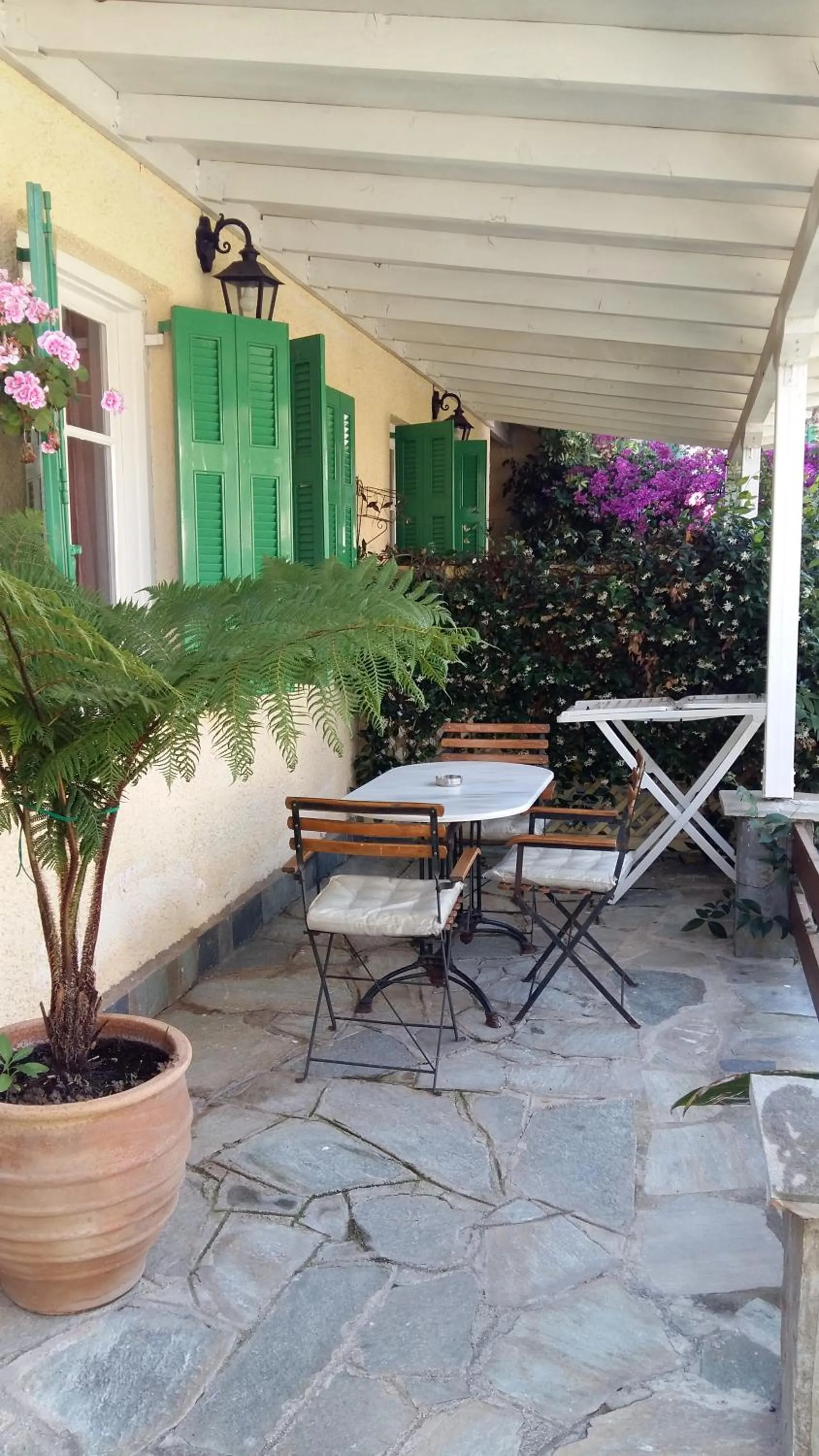 Patio in PHILIPPOS Hotel Apartments