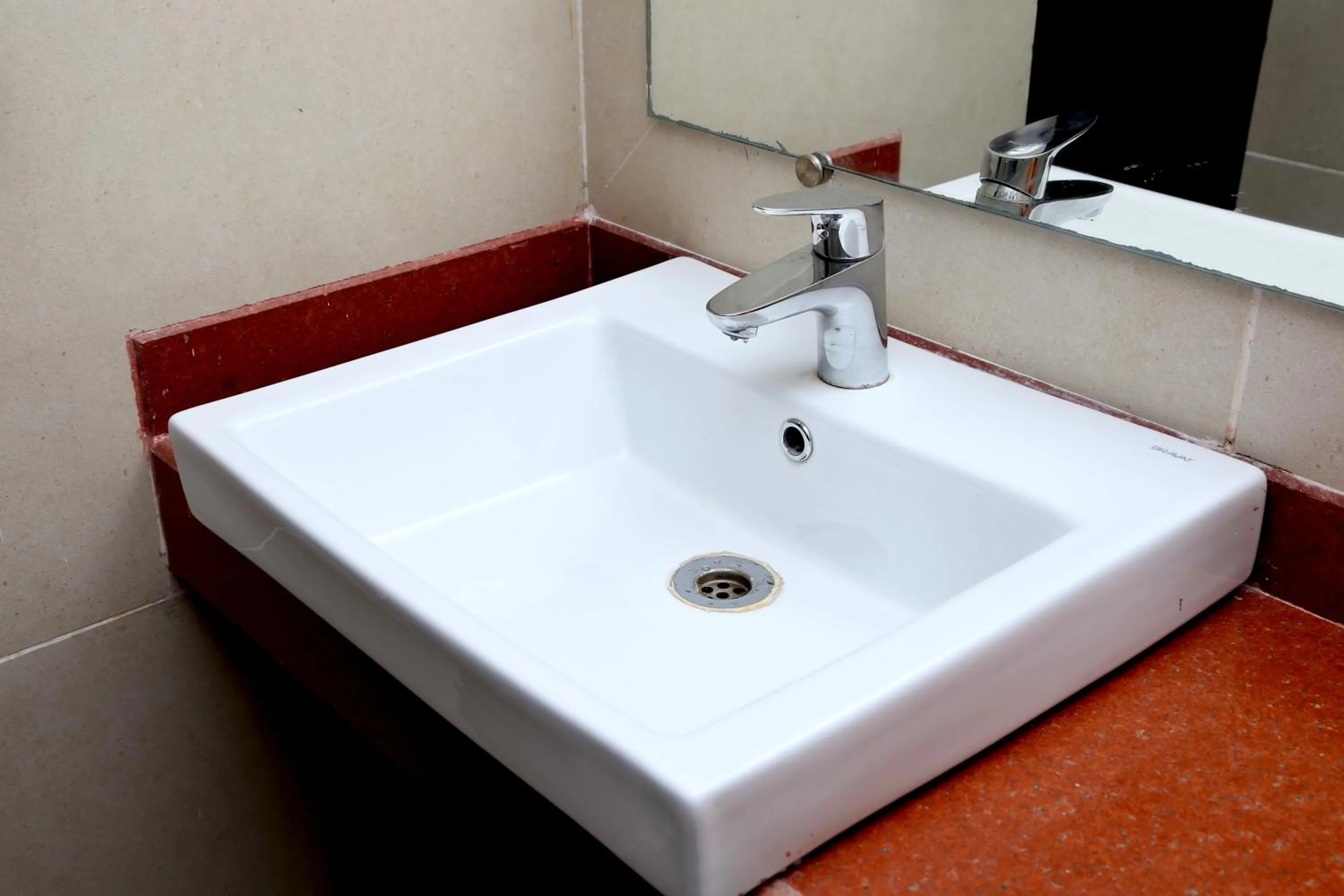 Bathroom in Hotel Mumbai House Andheri East, Mumbai