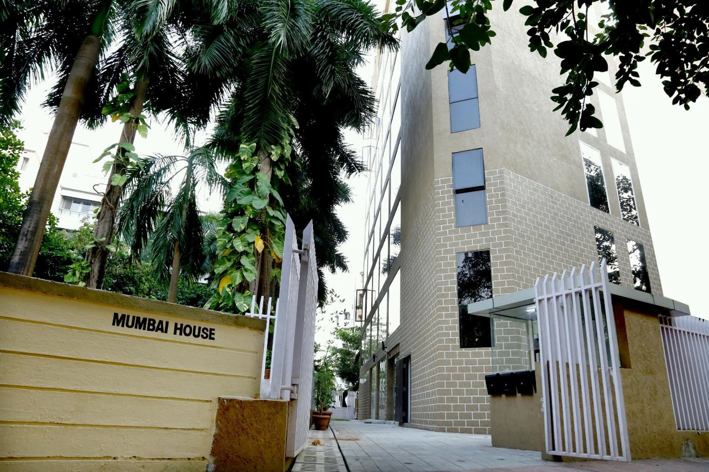 Property building in Hotel Mumbai House Andheri East, Mumbai
