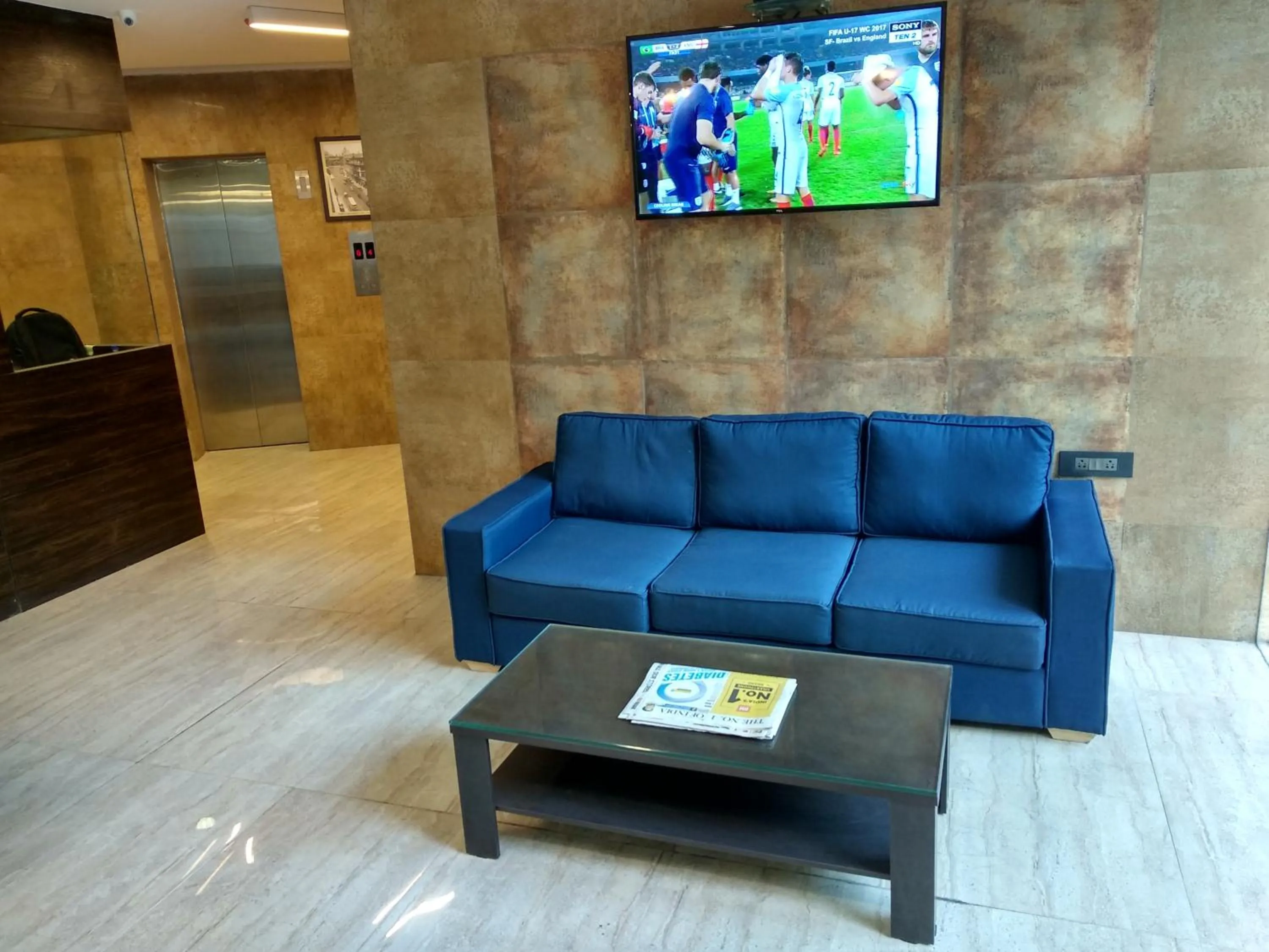 Lobby or reception in Hotel Mumbai House Andheri East, Mumbai