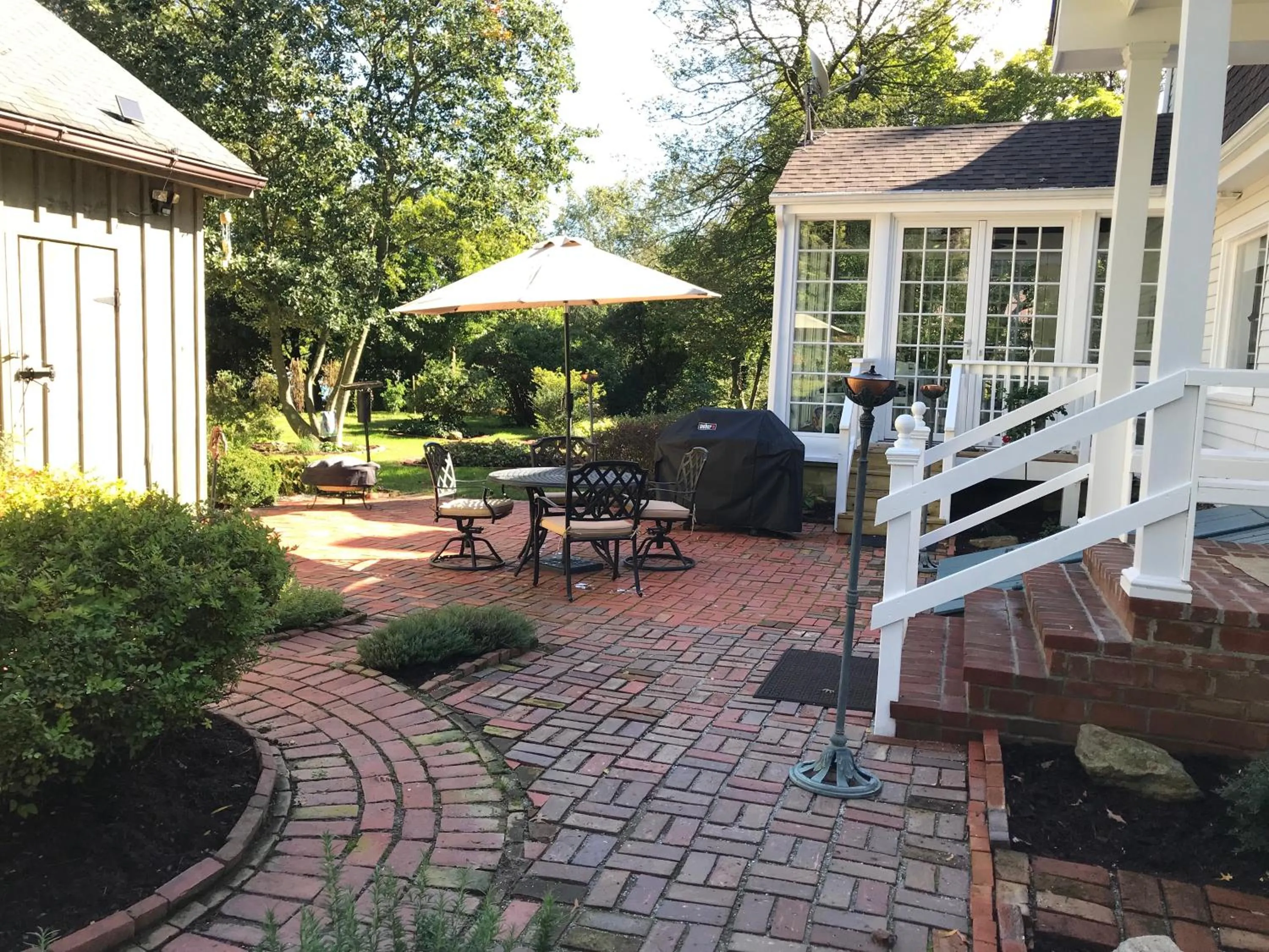 Patio in Miller-Dunham House B&B