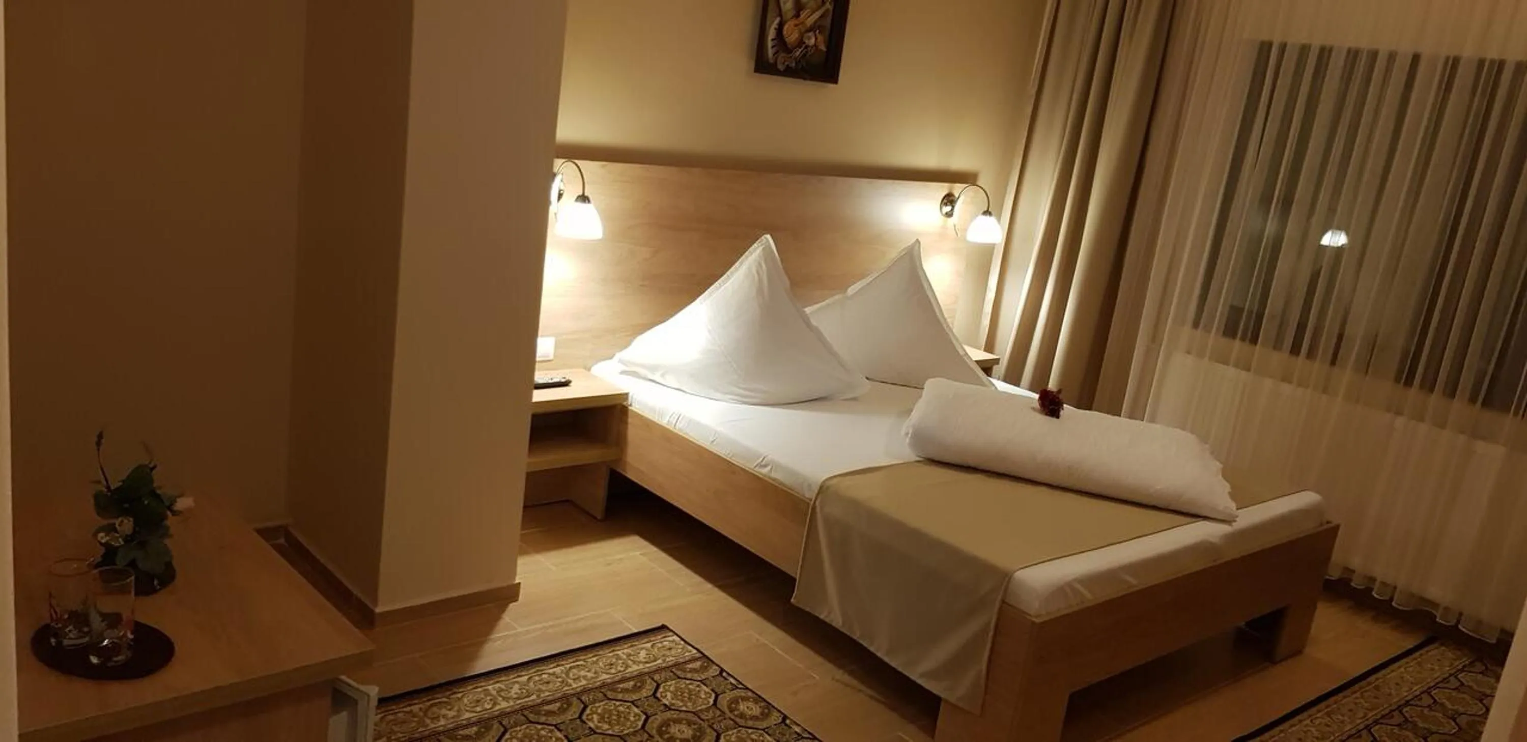 Bed in Complex Turistic Caprioara