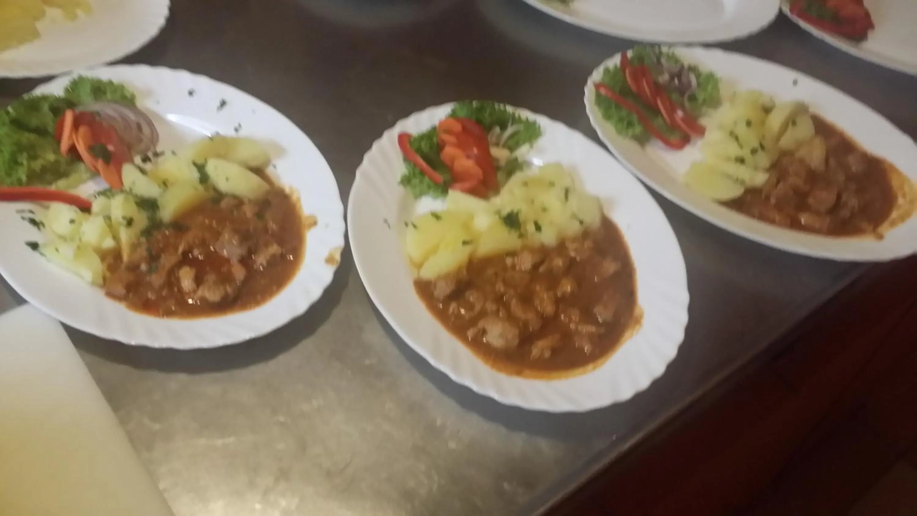 Food in Complex Turistic Caprioara