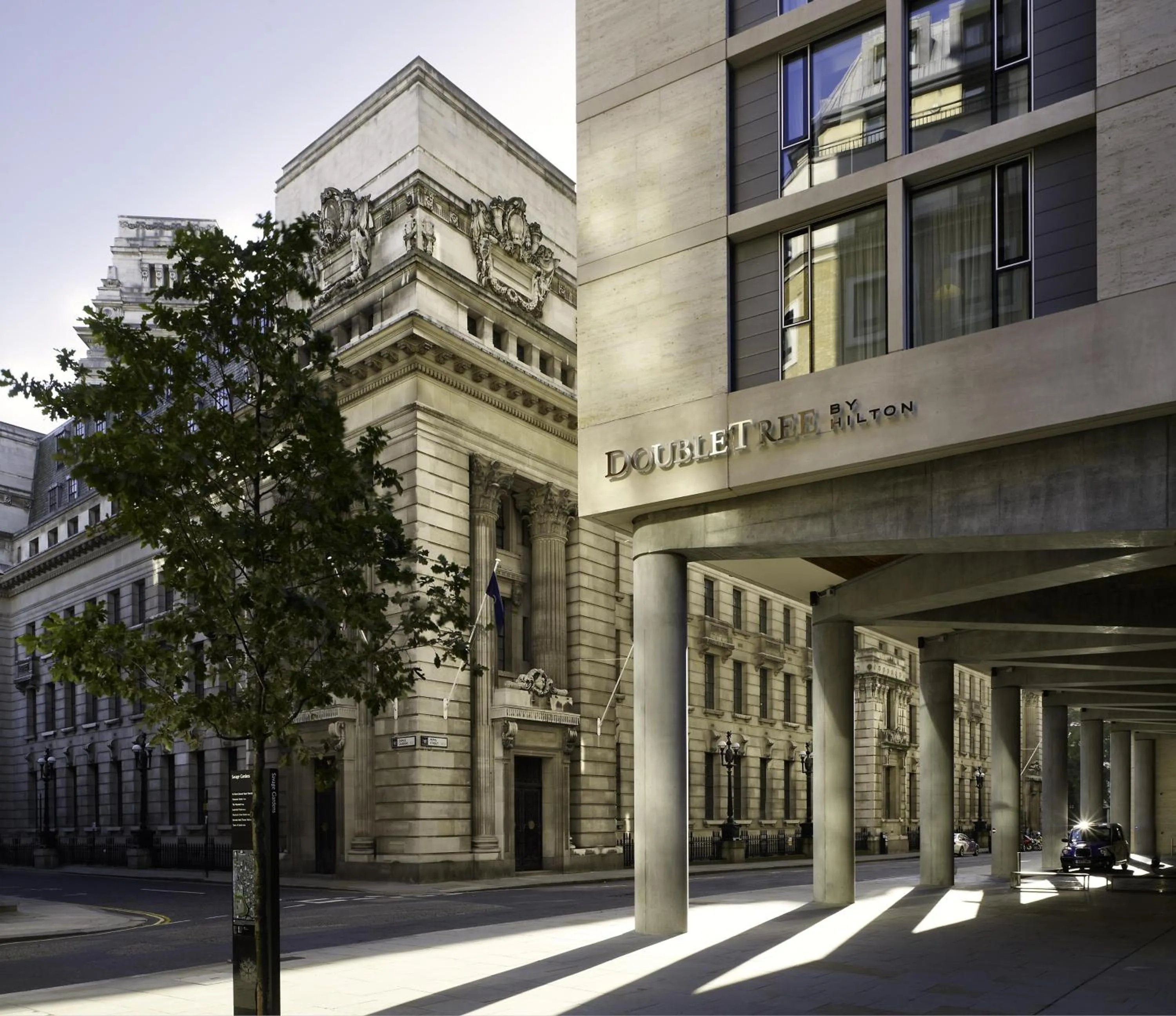 Property building in DoubleTree by Hilton Hotel London - Tower of London