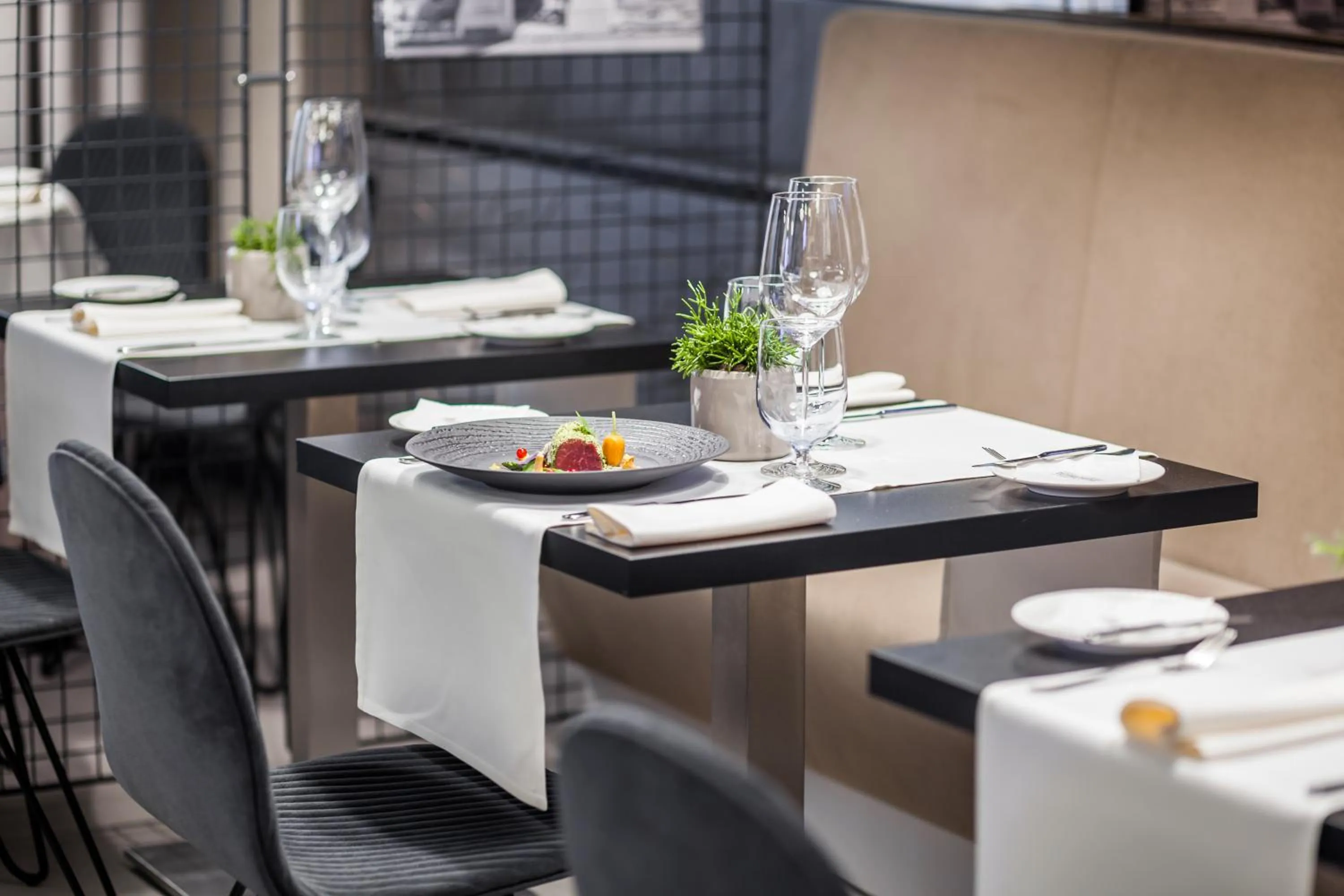 Restaurant/places to eat in Galaxy Hotel