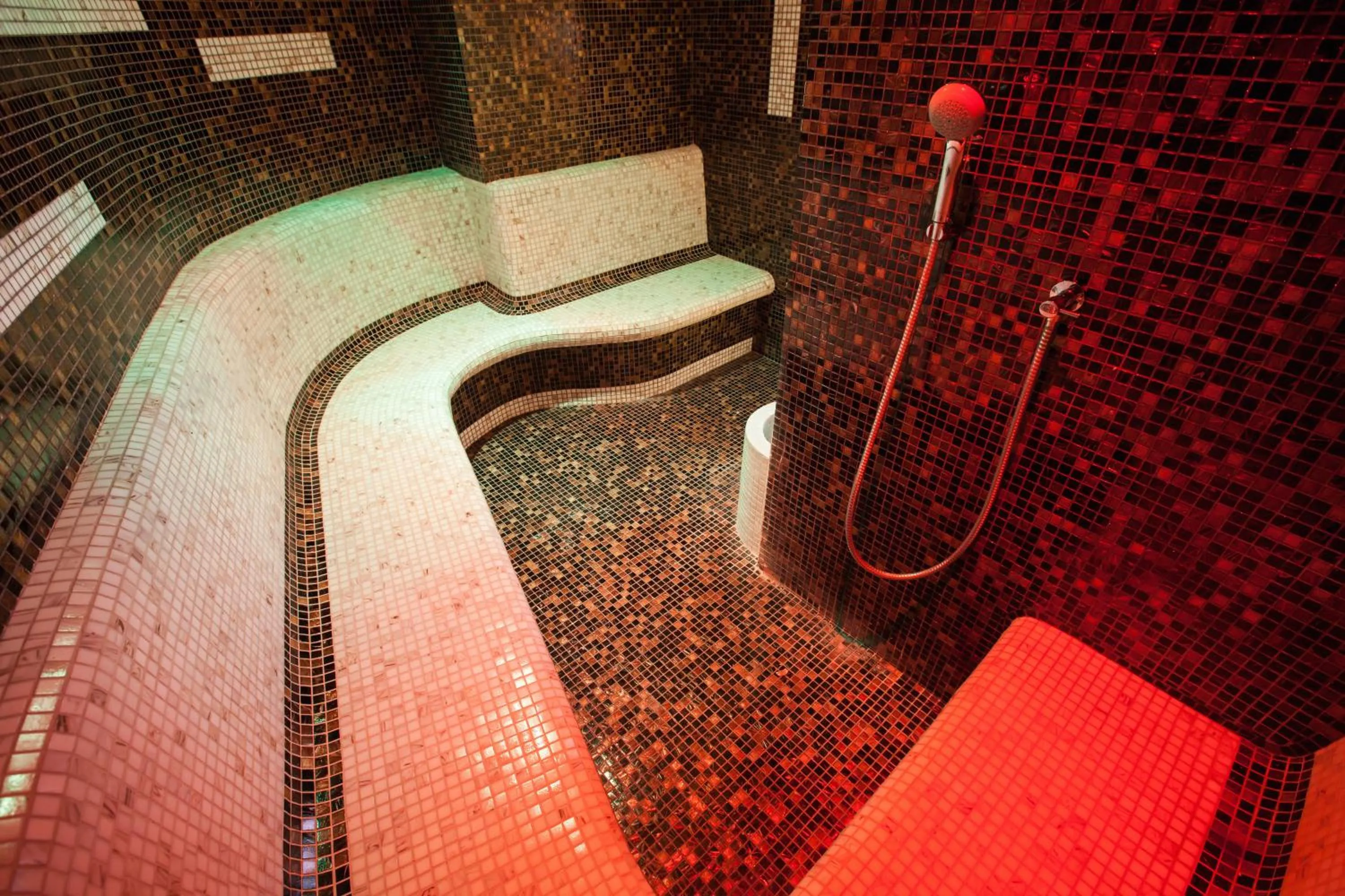 Spa and wellness centre/facilities in Galaxy Hotel