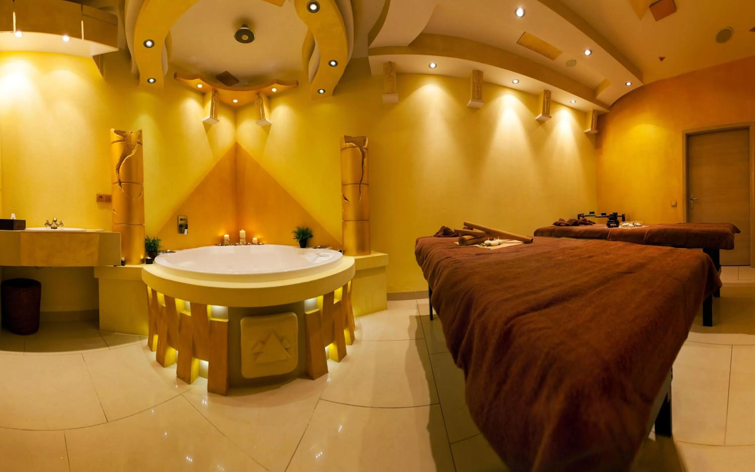 Spa and wellness centre/facilities, Bed in Galaxy Hotel