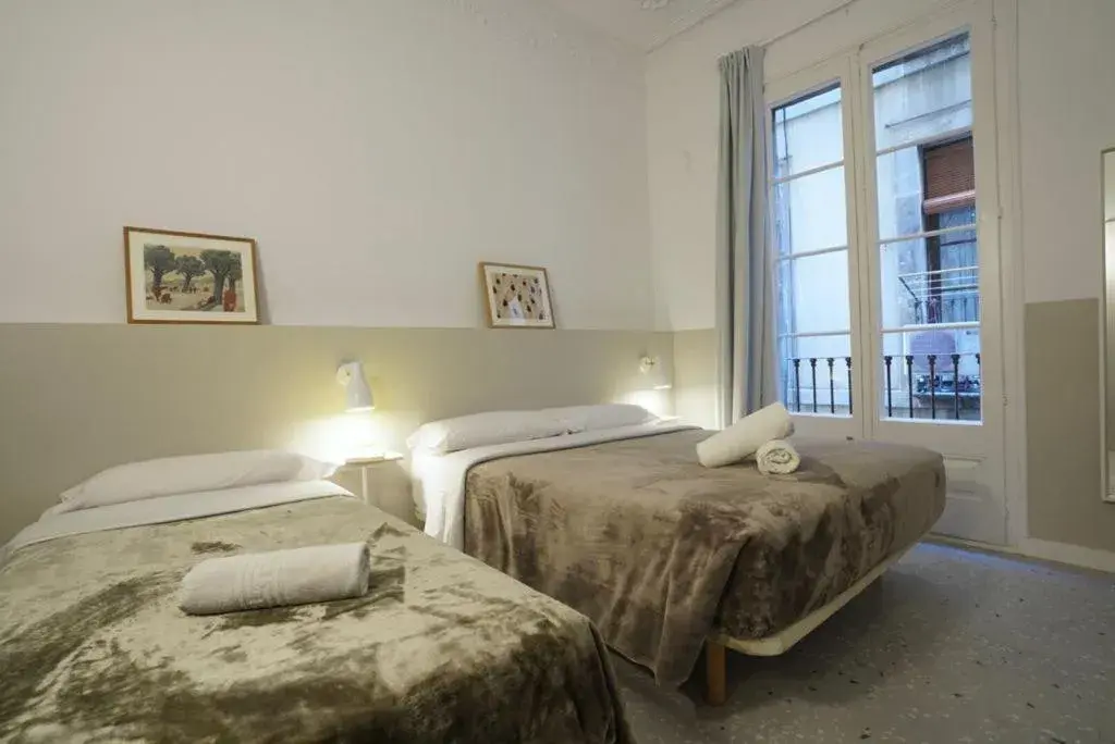 Photo of the whole room, Bed in Hostal Hera Photo of the whole room, Bed in Hostal Hera