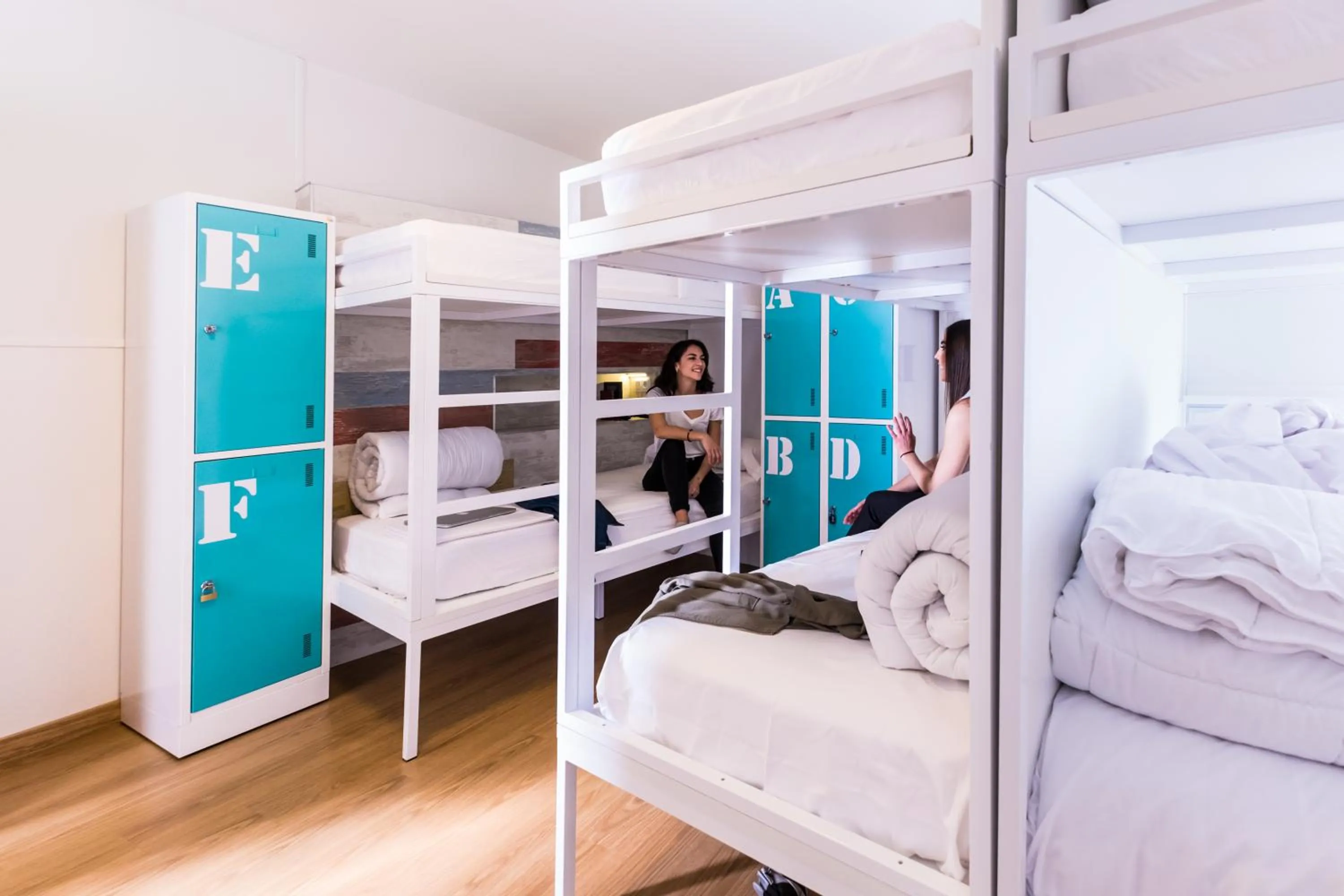 Photo of the whole room, Bed in Far Home Bernabeu