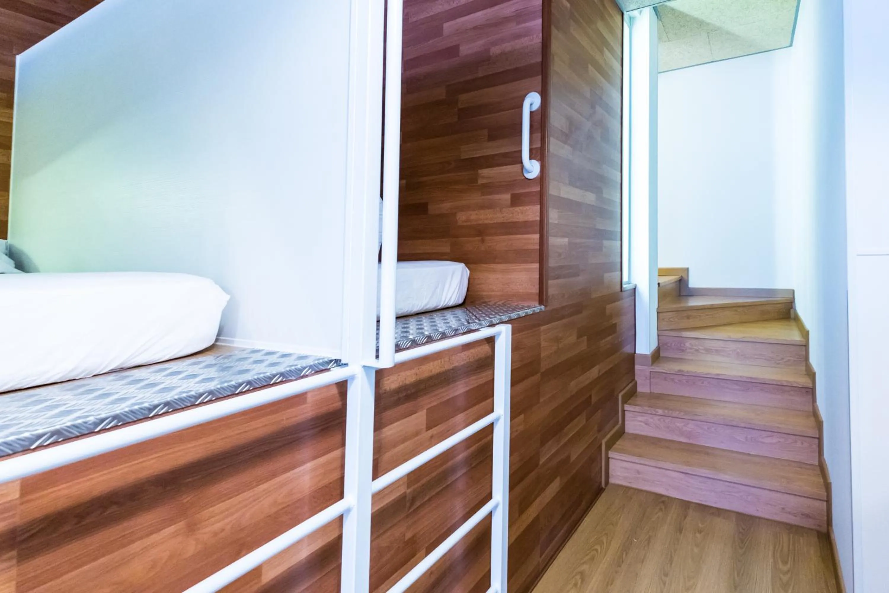 Photo of the whole room, Bed in Far Home Bernabeu