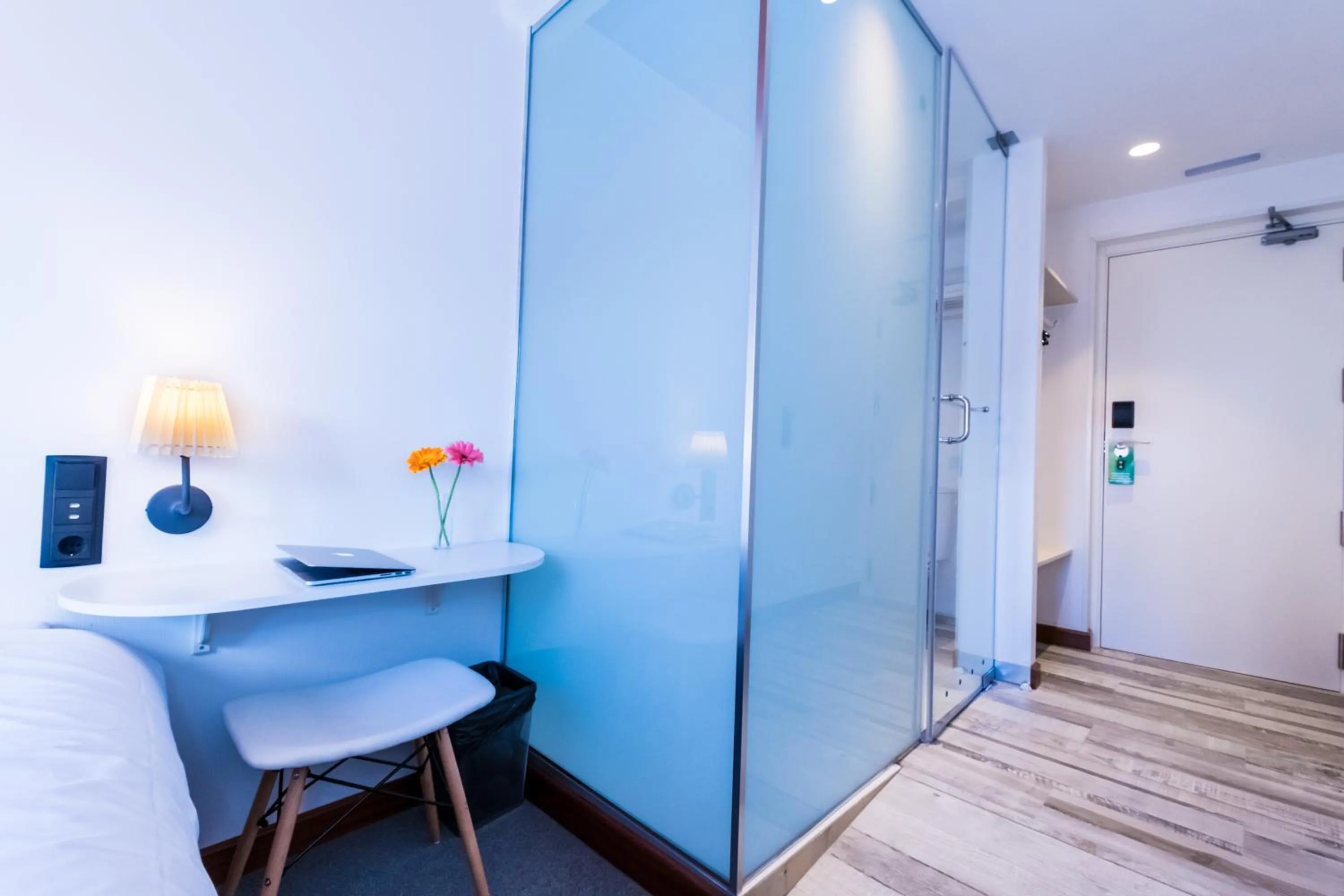 Bathroom in Far Home Bernabeu