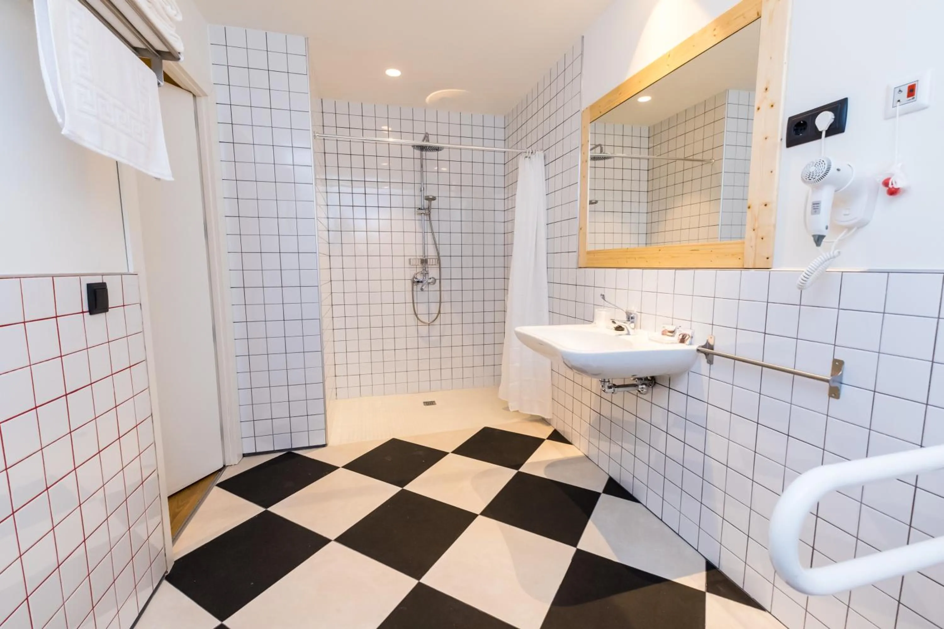 Bathroom in Far Home Bernabeu