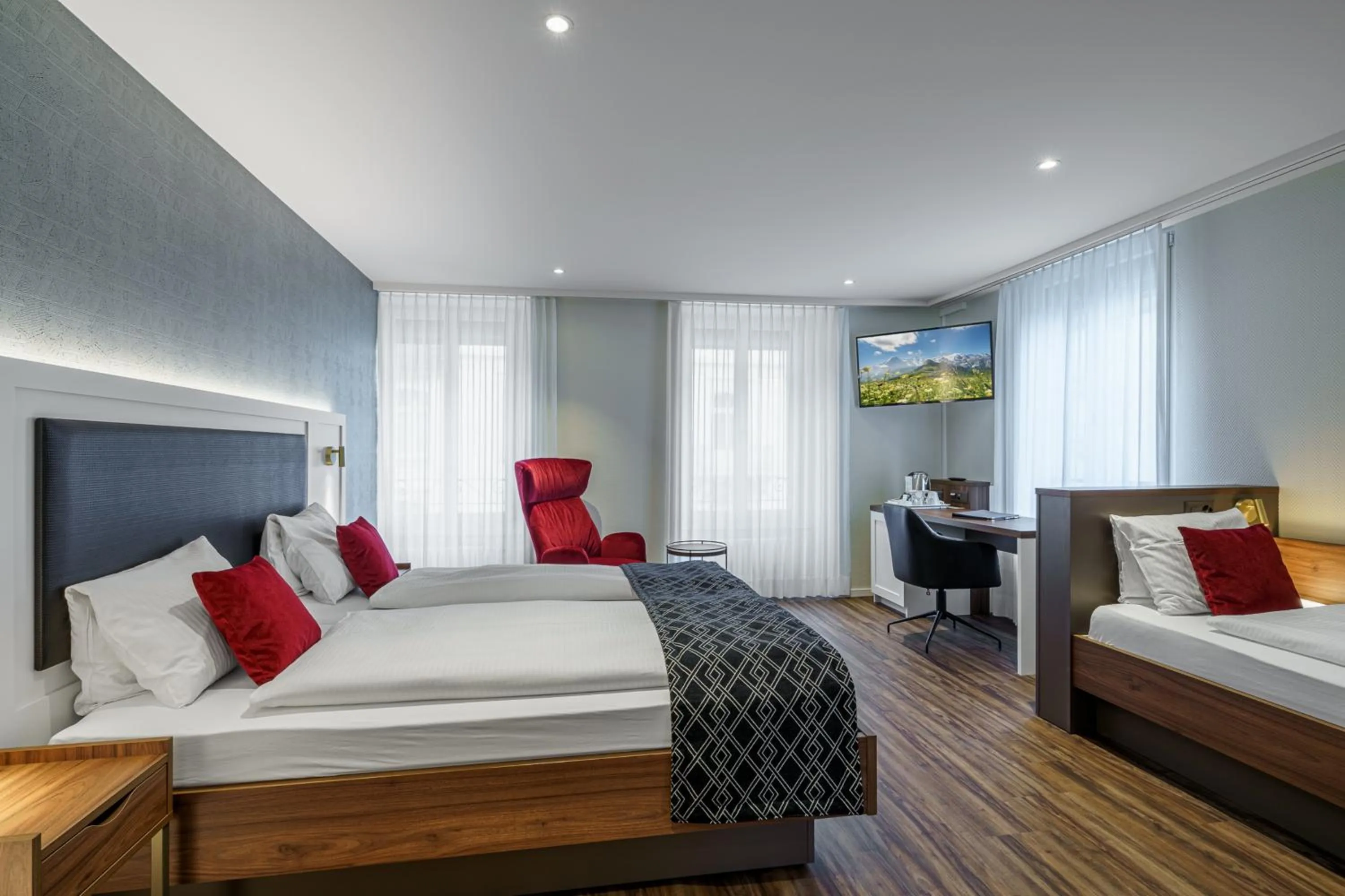 Photo of the whole room, Bed in Hotel Du Nord