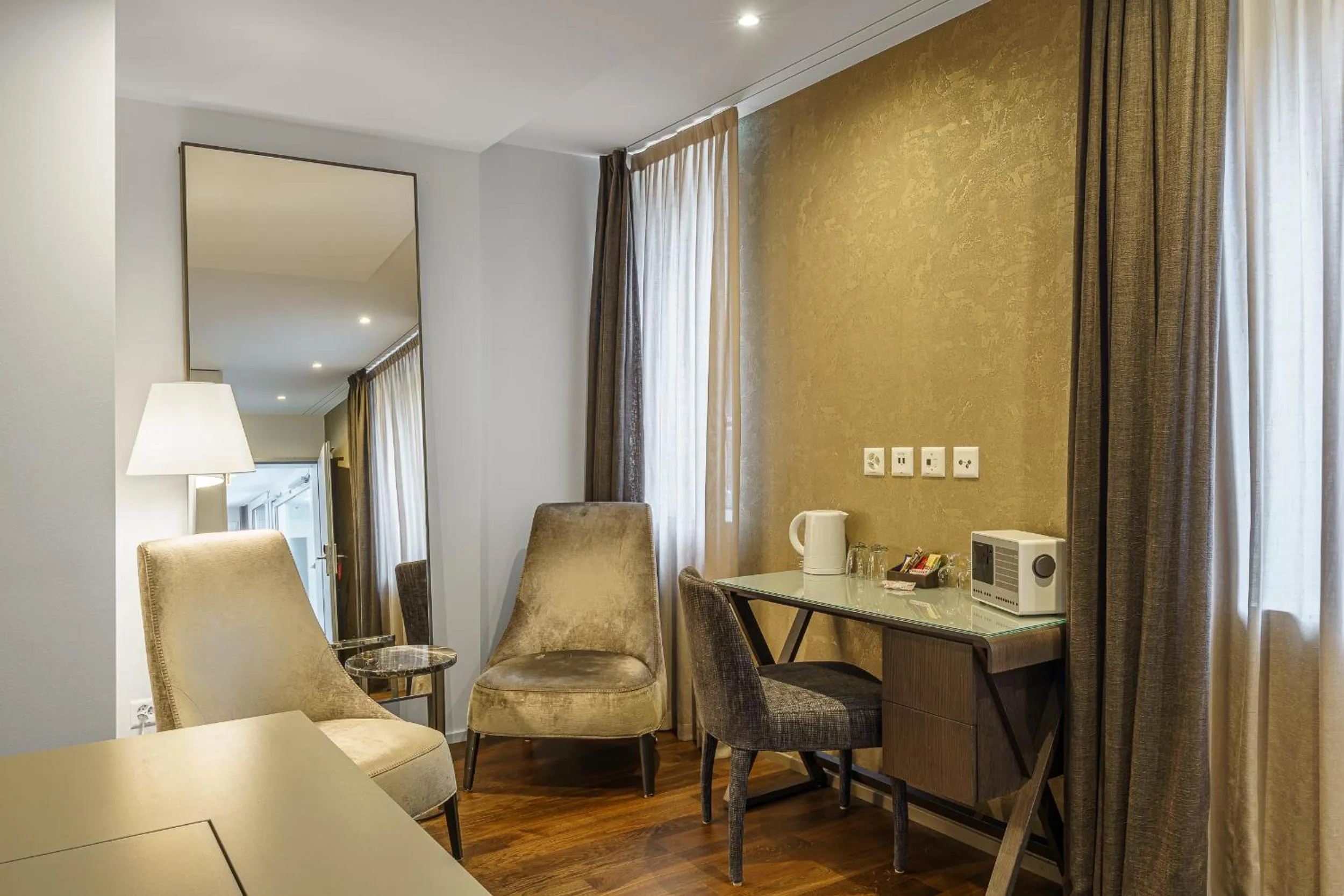 Coffee/tea facilities in Hotel Du Nord