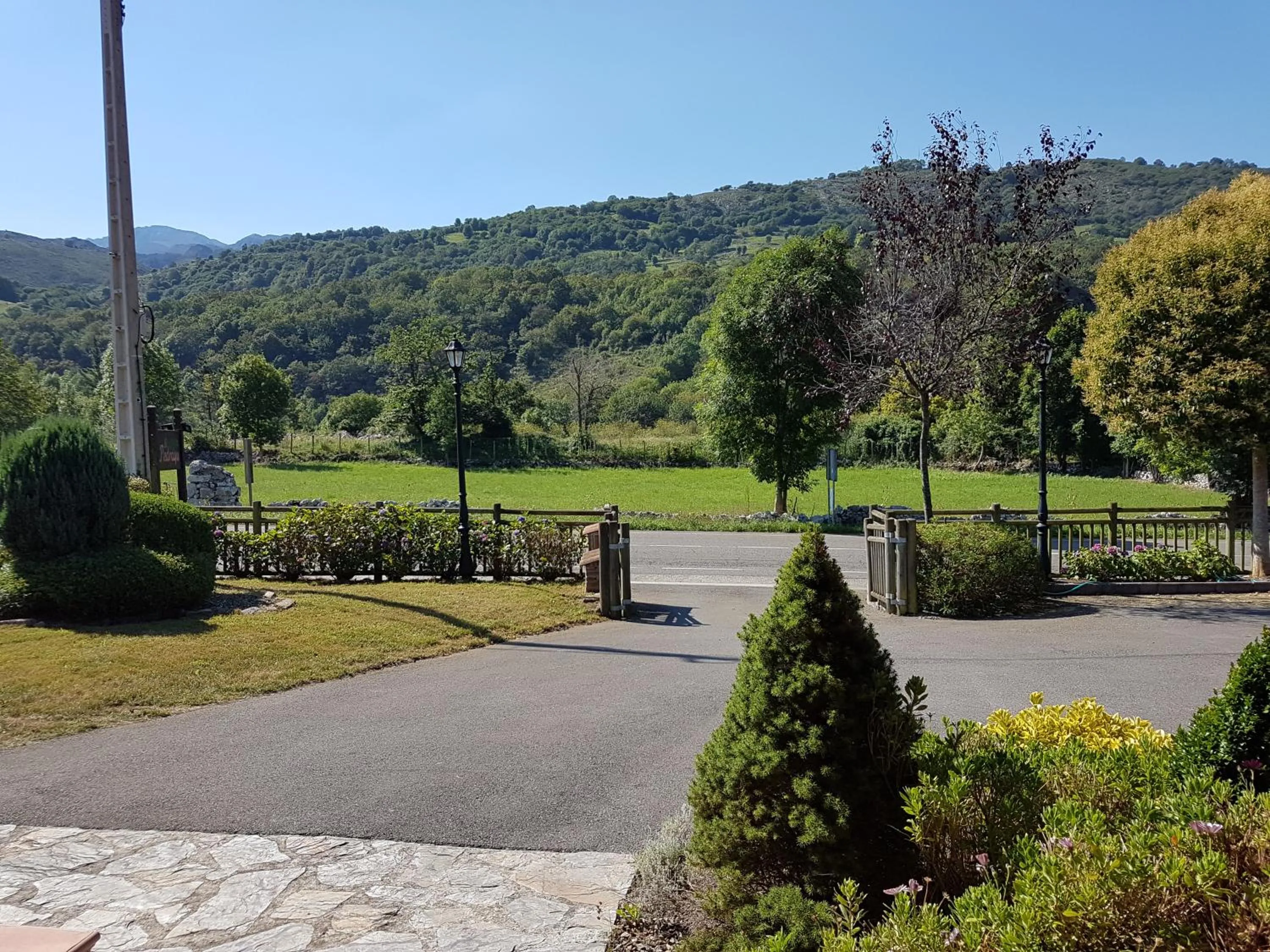 Mountain view in Apartamentos El Pedrayu