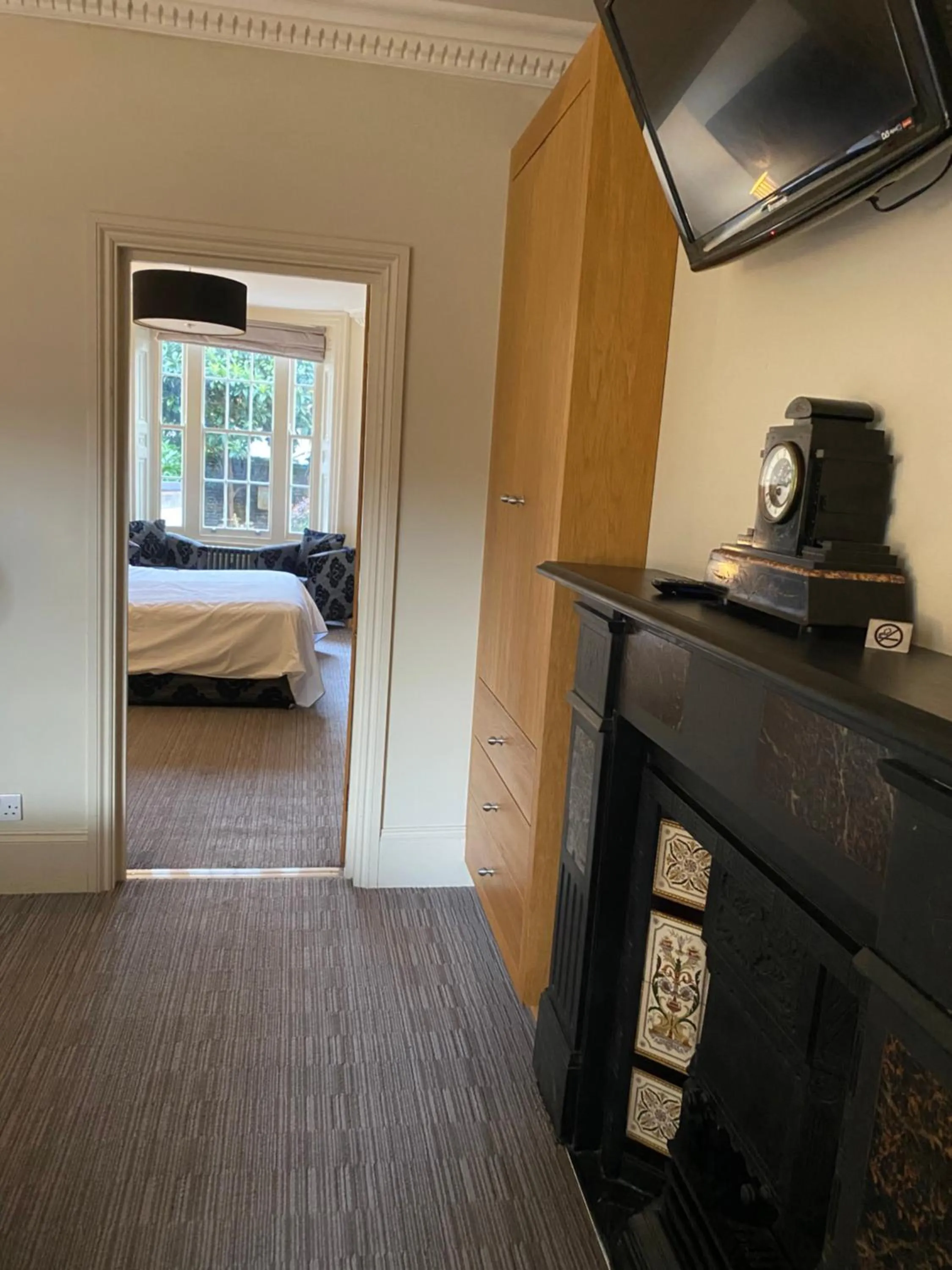 Bedroom, Bed in Kennington B & B